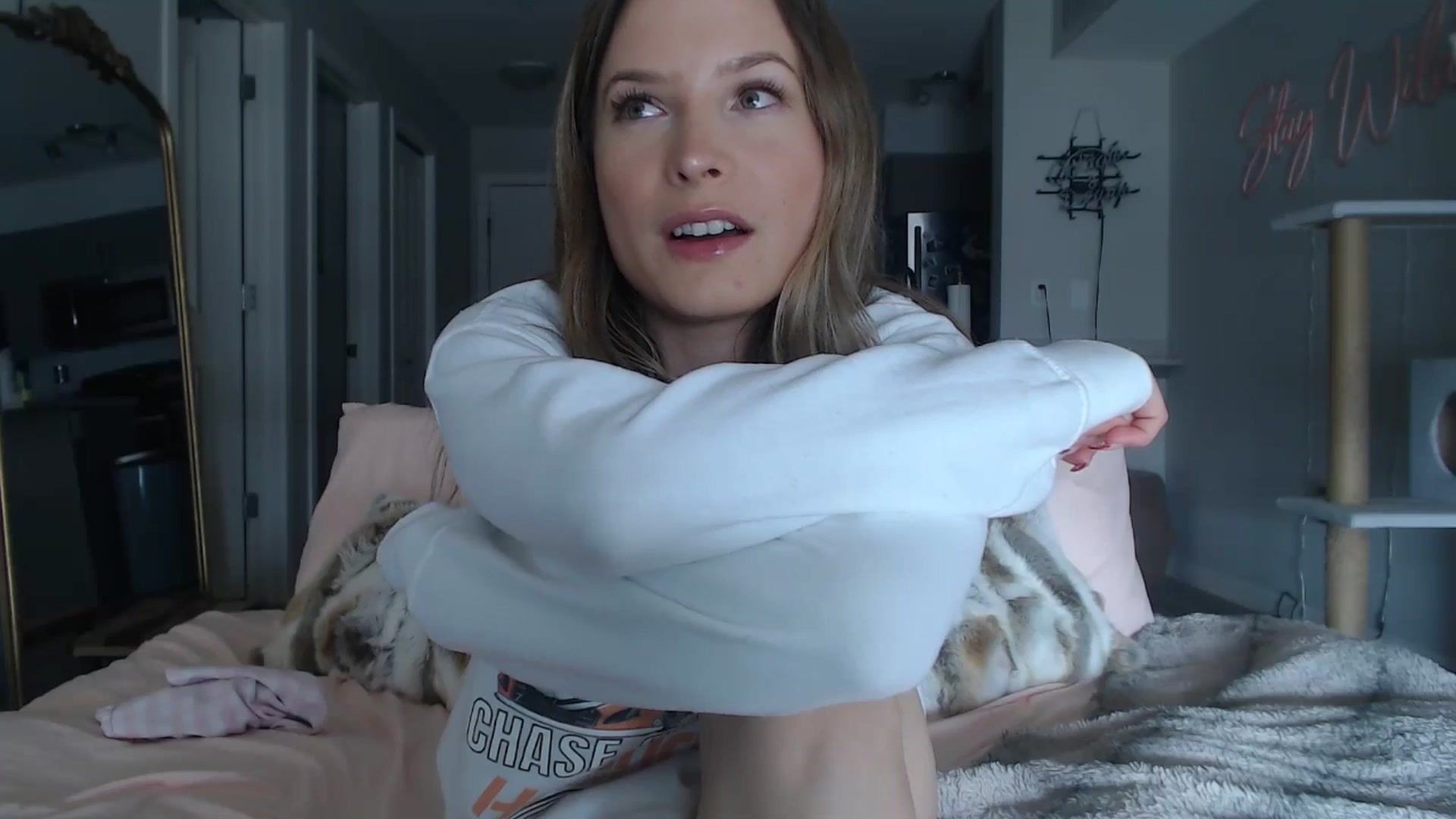 Gallery image thumbnail from AlexisWildest's myfreecams stream on, 03/16/2025, 21:18 image 7 of 20