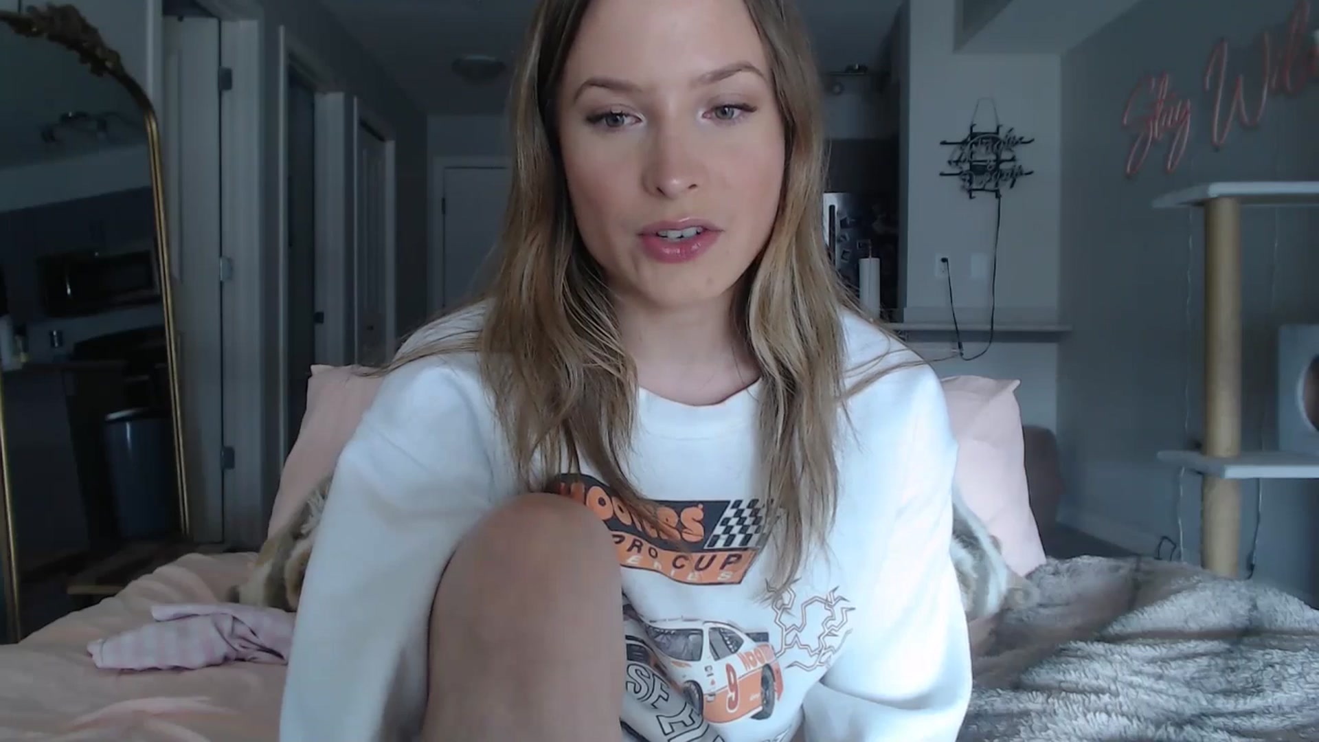 Gallery image thumbnail from AlexisWildest's myfreecams stream on, 03/16/2025, 21:18 image 6 of 20