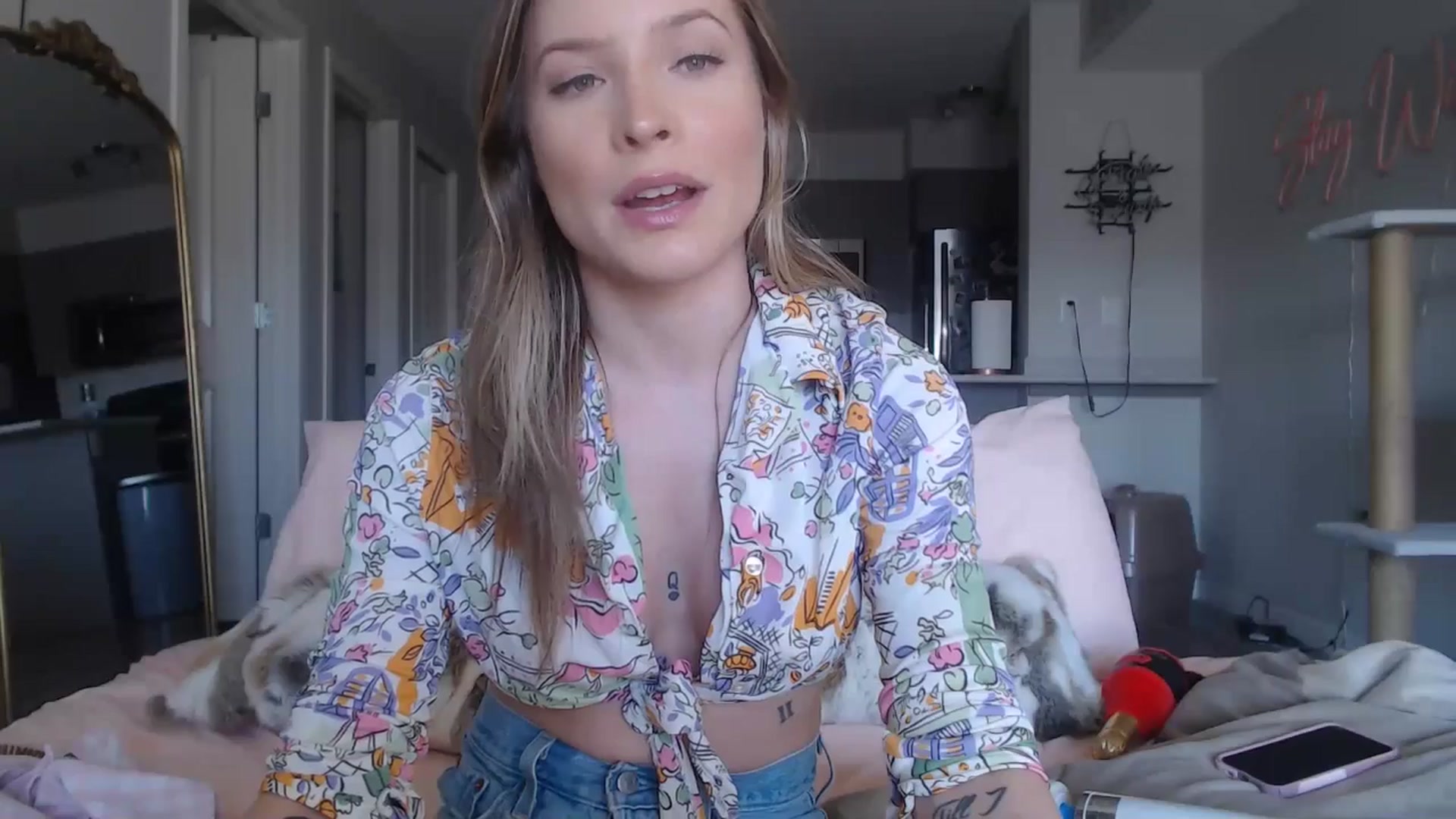 Gallery image thumbnail from AlexisWildest's myfreecams stream on, 03/20/2025, 24:04 image 20 of 20