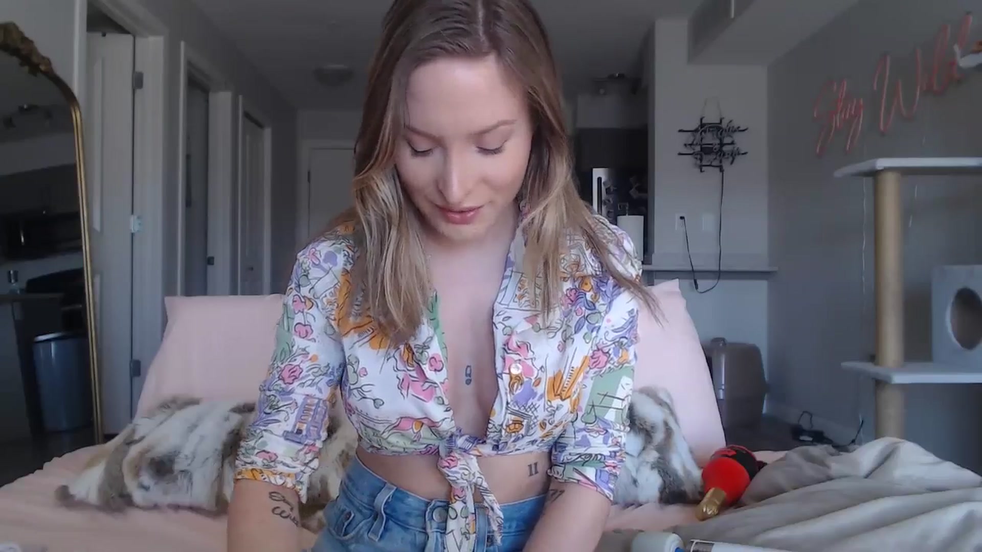 Gallery image thumbnail from AlexisWildest's myfreecams stream on, 03/20/2025, 24:04 image 15 of 20