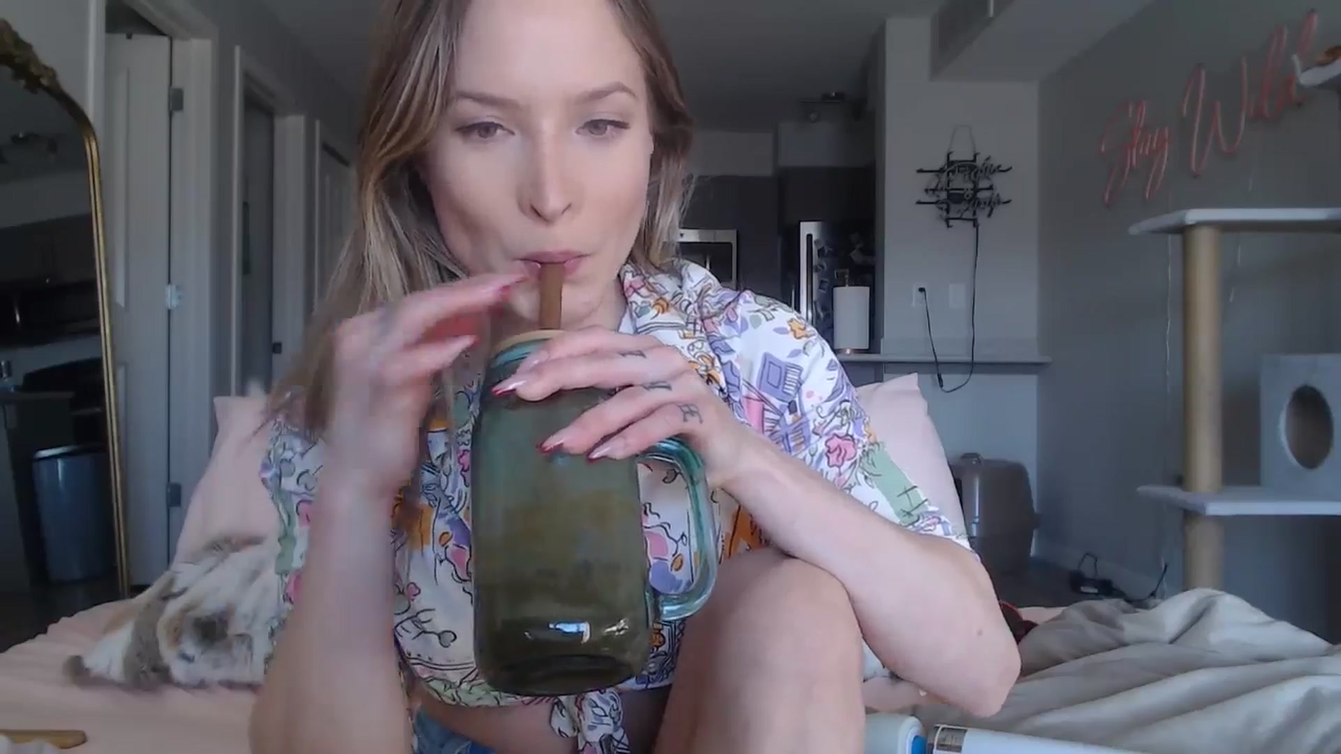 Gallery image thumbnail from AlexisWildest's myfreecams stream on, 03/20/2025, 24:04 image 16 of 20