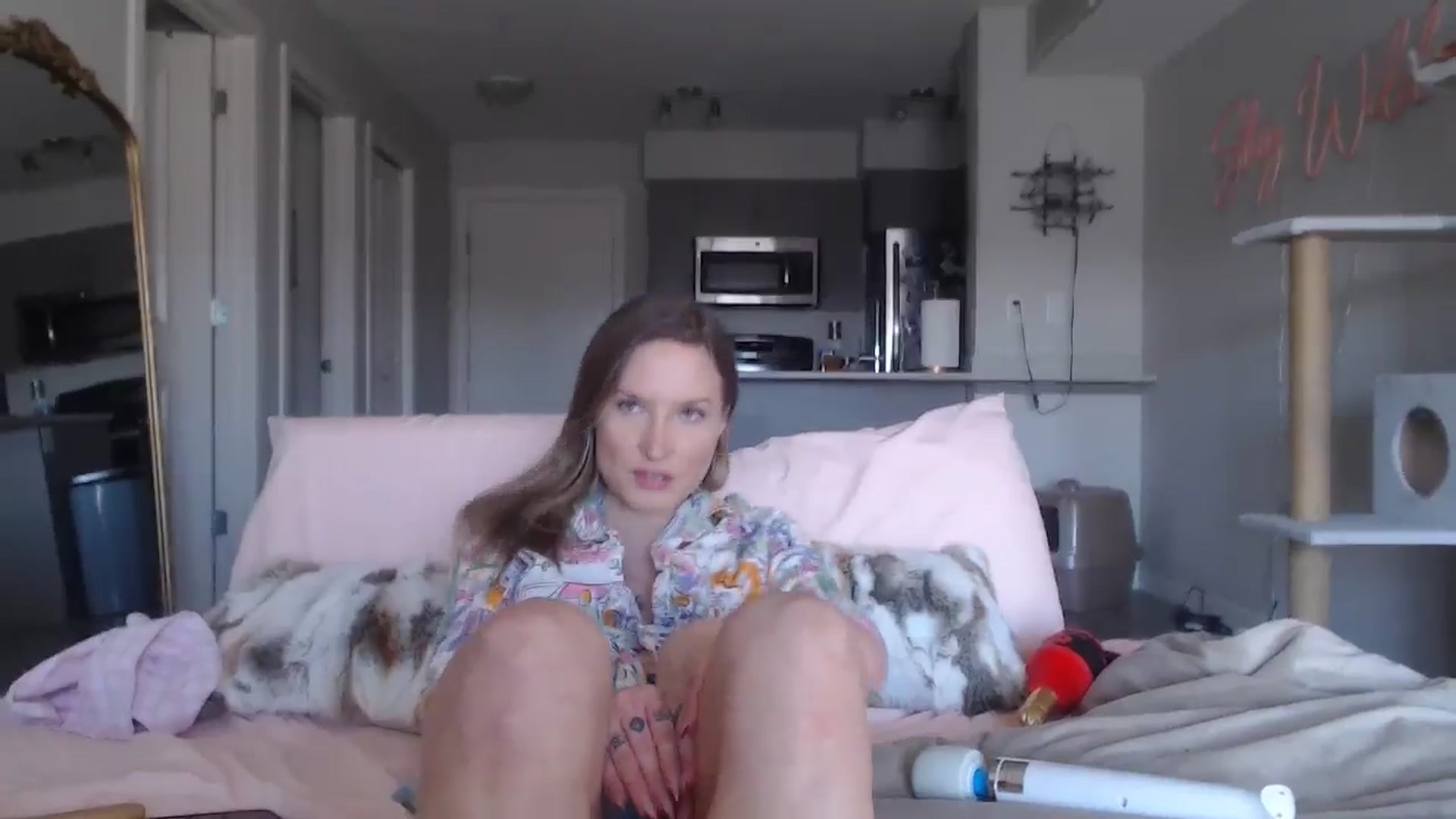 Gallery image thumbnail from AlexisWildest's myfreecams stream on, 03/20/2025, 01:00 image 2 of 20