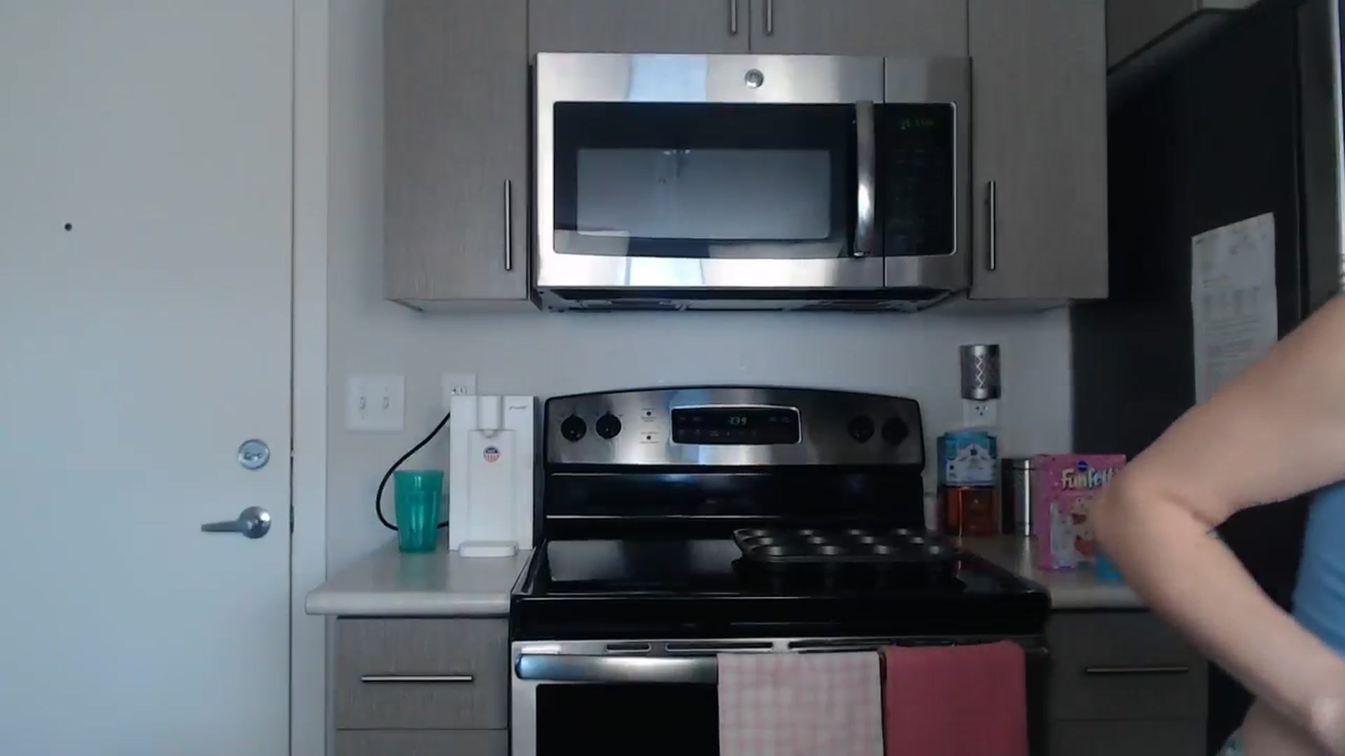 Gallery image thumbnail from AlexisWildest's myfreecams stream on, 03/21/2025, 21:52 image 15 of 20