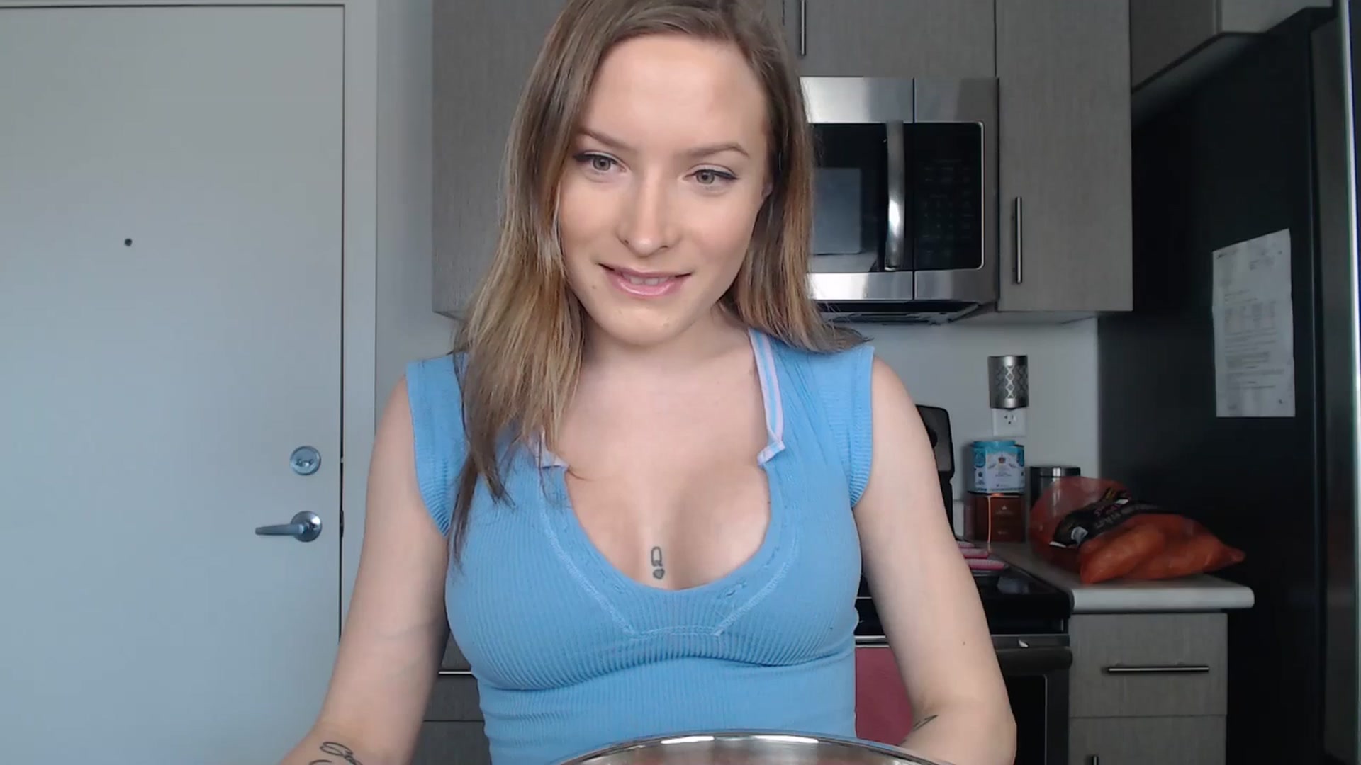 Gallery image thumbnail from AlexisWildest's myfreecams stream on, 03/22/2025, 01:54 image 4 of 20