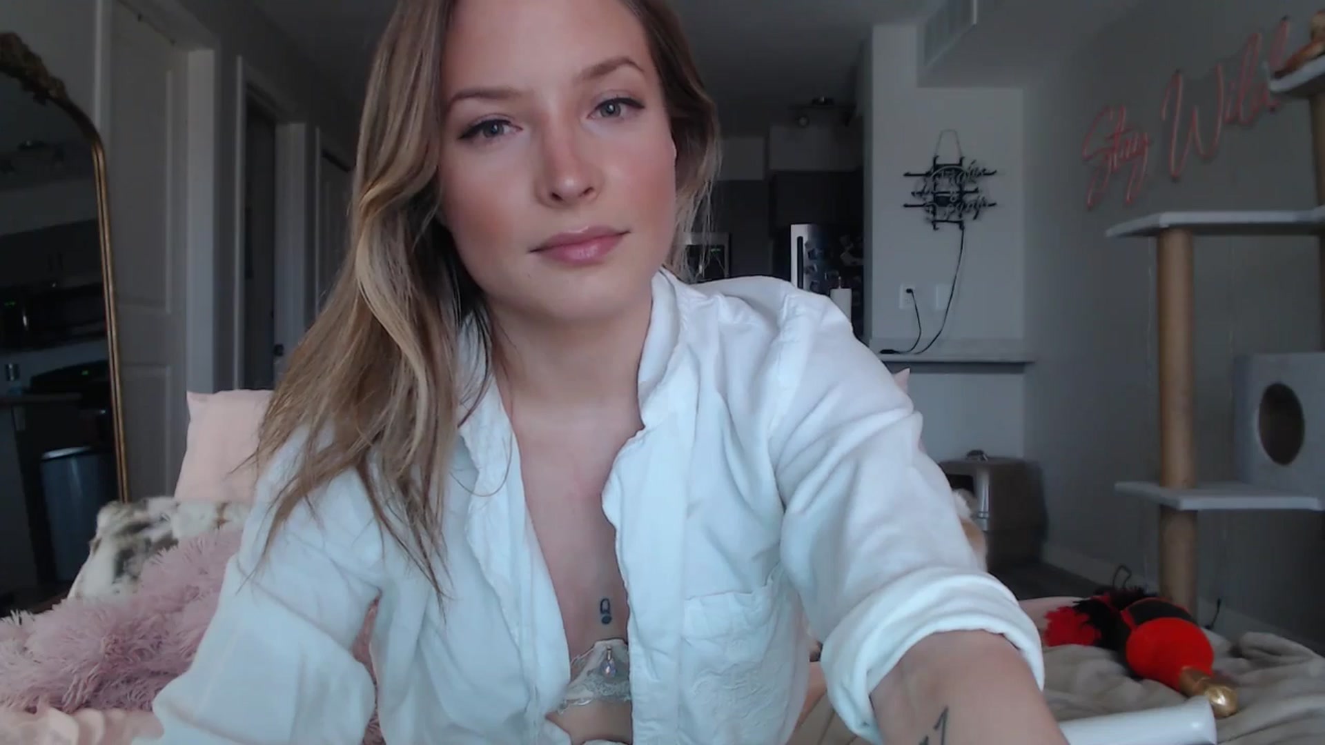 Gallery image thumbnail from AlexisWildest's myfreecams stream on, 03/22/2025, 20:43 image 8 of 20