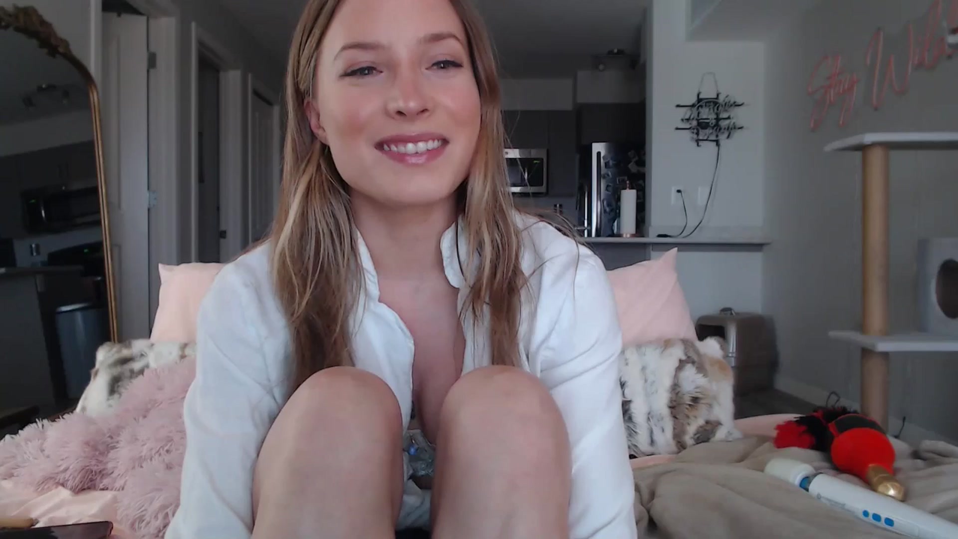 Gallery image thumbnail from AlexisWildest's myfreecams stream on, 03/22/2025, 20:43 image 19 of 20