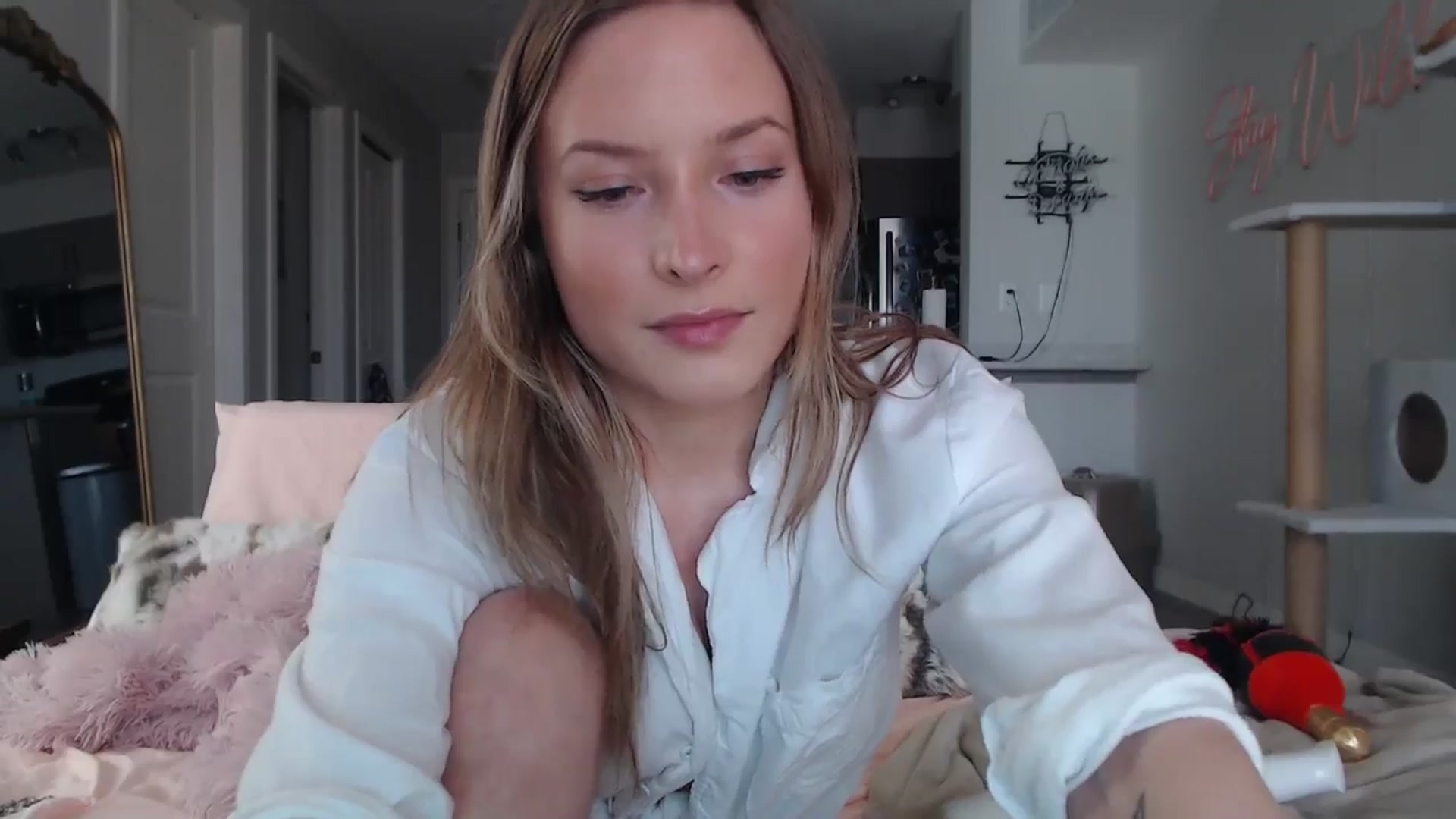 Gallery image thumbnail from AlexisWildest's myfreecams stream on, 03/22/2025, 20:43 image 10 of 20