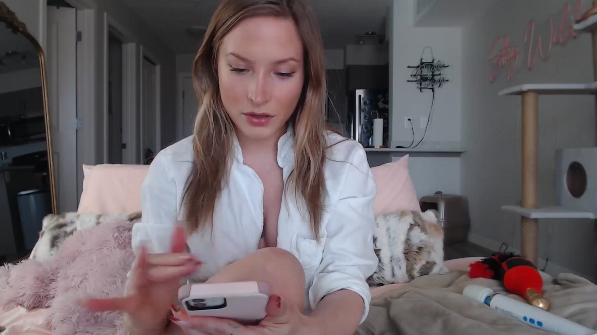 Gallery image thumbnail from AlexisWildest's myfreecams stream on, 03/22/2025, 20:43 image 18 of 20
