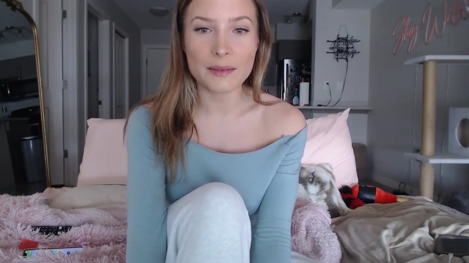 Gallery image thumbnail from AlexisWildest's myfreecams stream on, 03/25/2025, 01:05 image 3 of 20