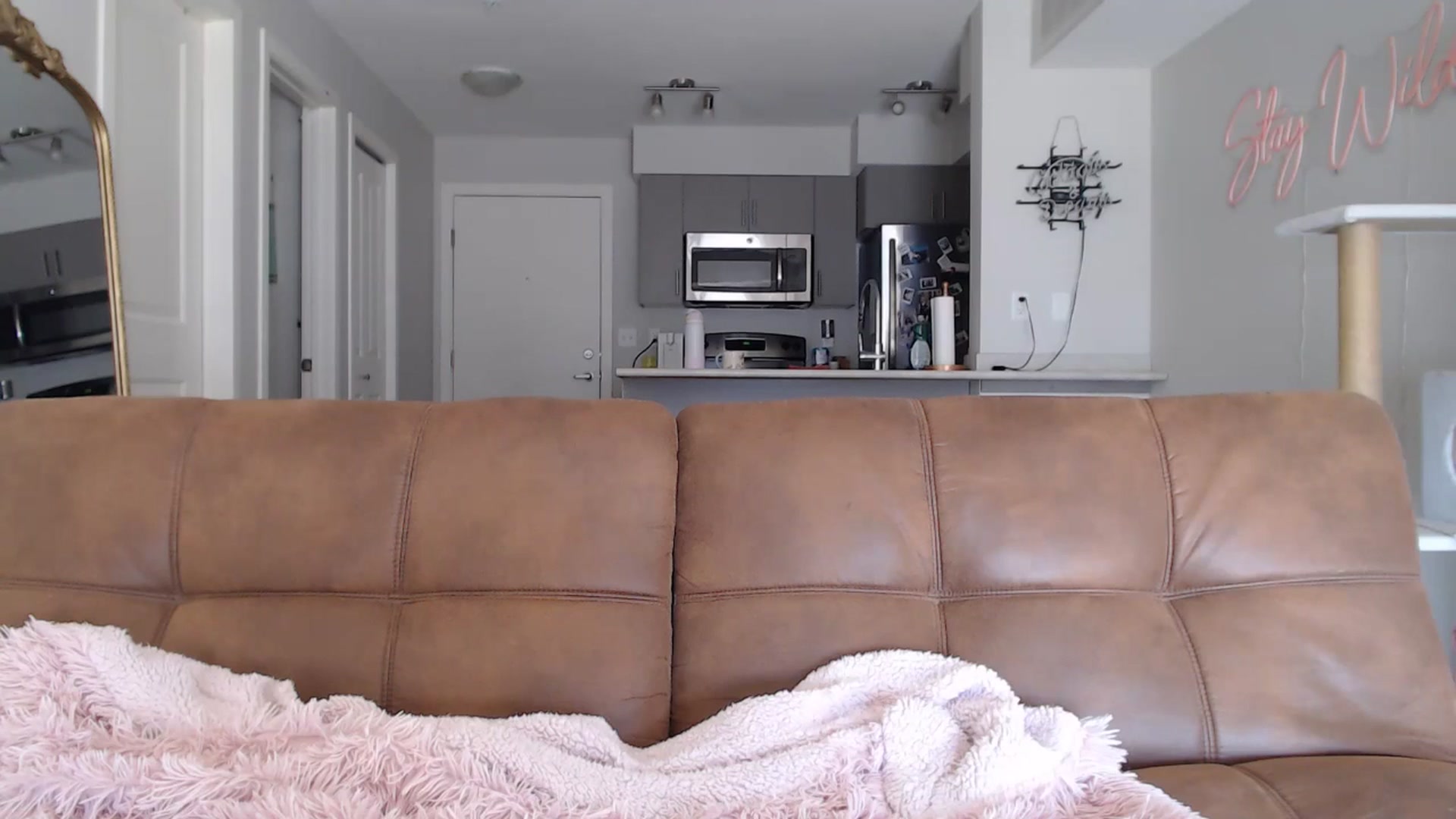 Gallery image thumbnail from AlexisWildest's myfreecams stream on, 03/27/2025, 24:57 image 6 of 20