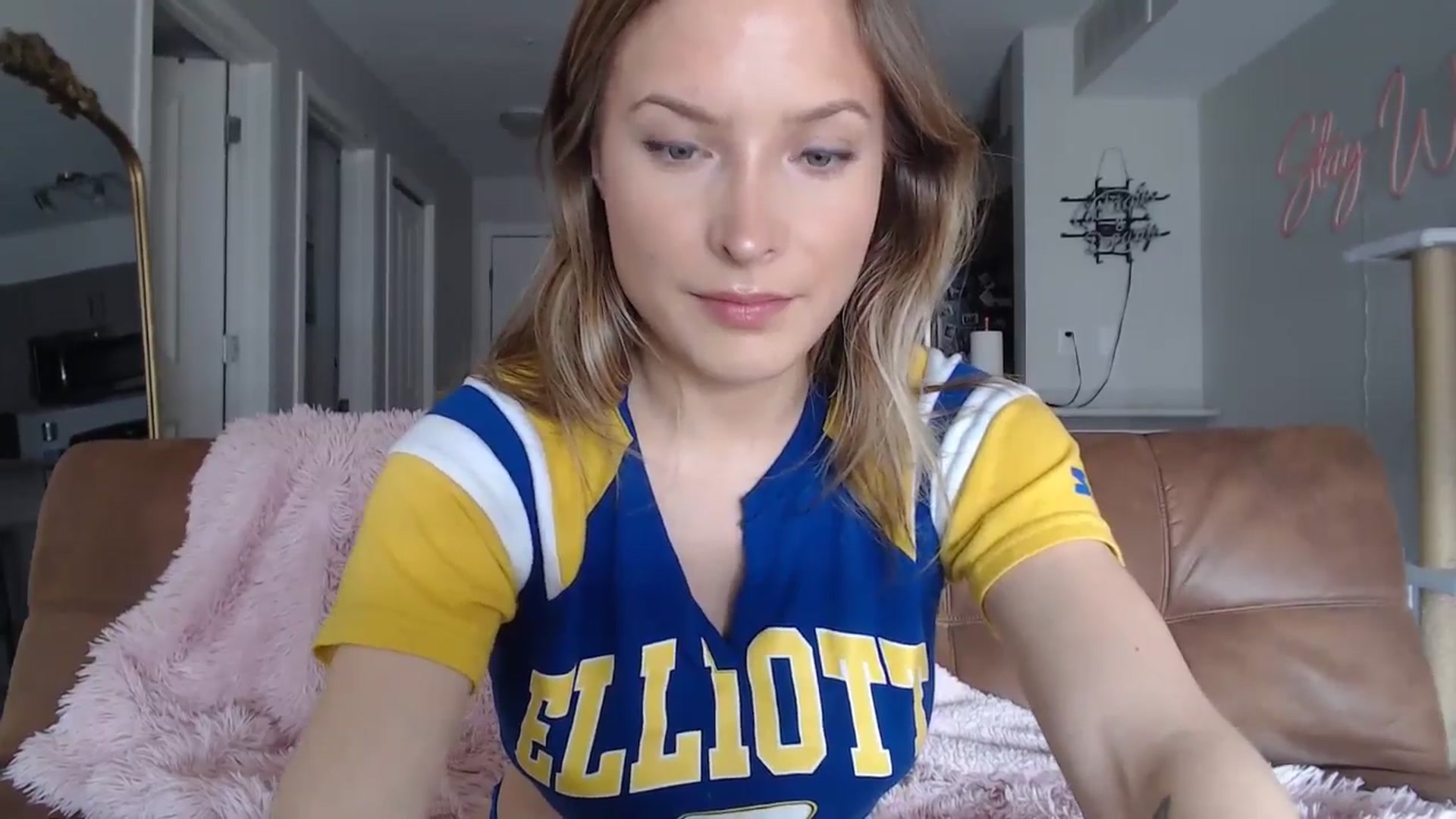 Gallery image thumbnail from AlexisWildest's myfreecams stream on, 03/30/2025, 23:18 image 2 of 20