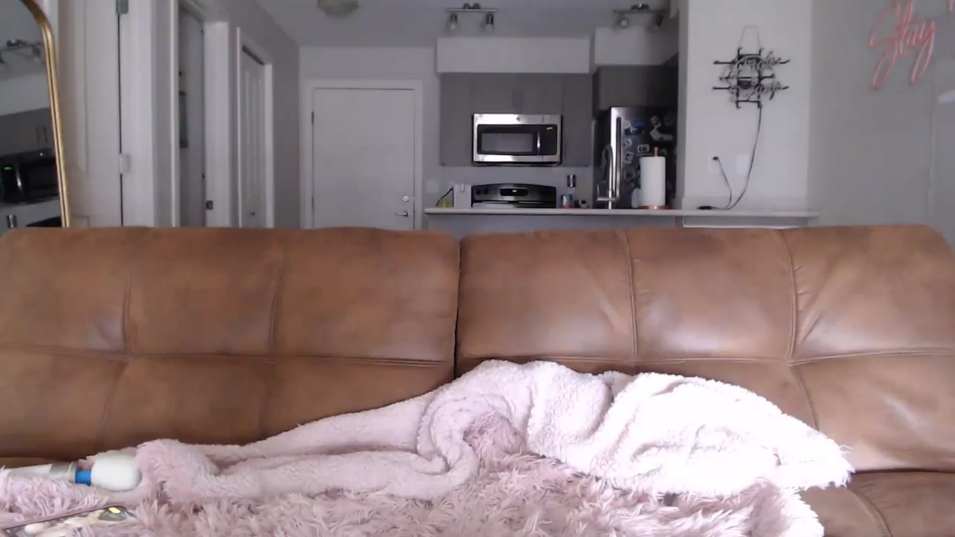 Gallery image thumbnail from AlexisWildest's myfreecams stream on, 04/01/2025, 24:12 image 14 of 20