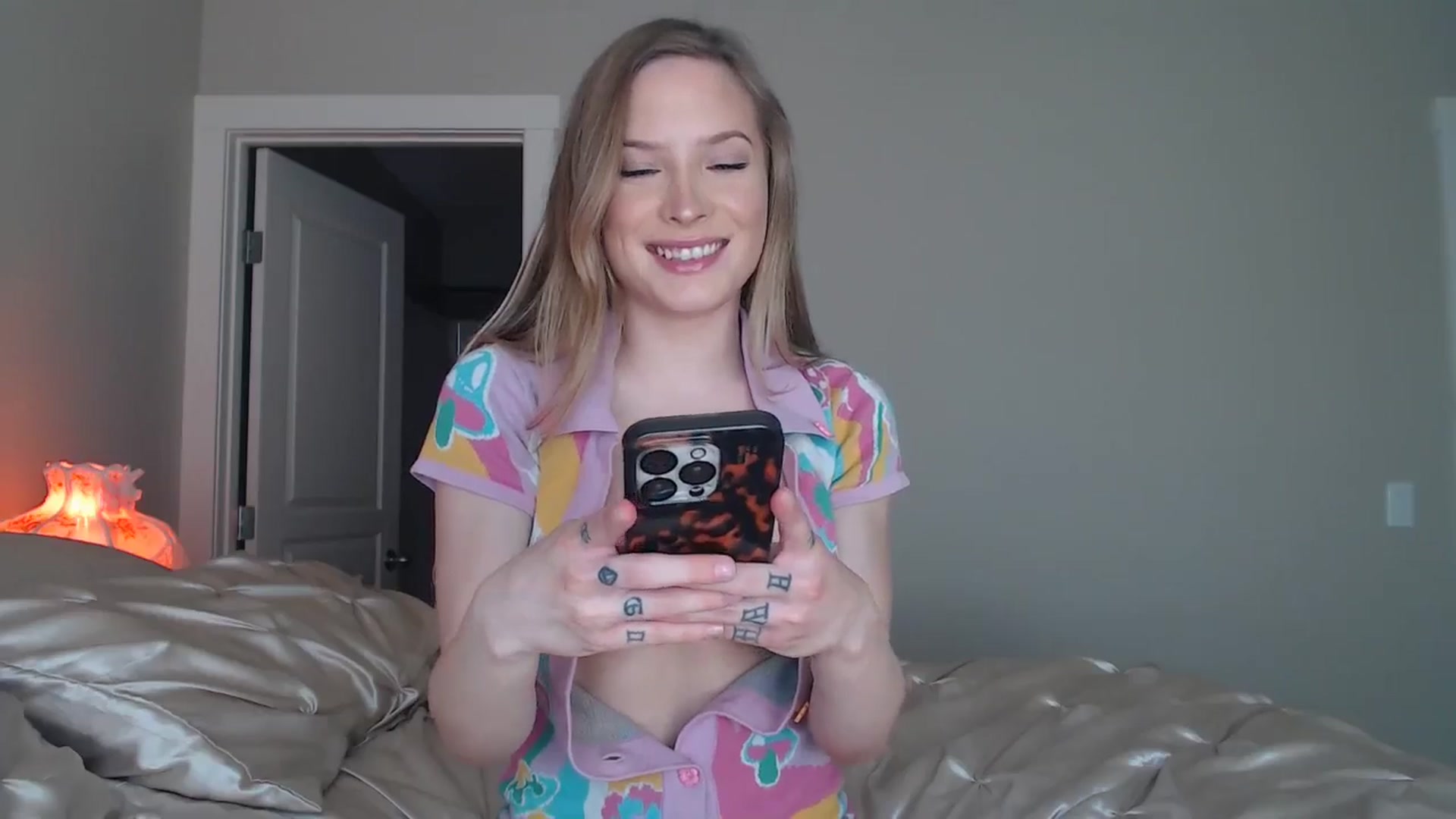 Gallery image thumbnail from AlexisWildest's myfreecams stream on, 05/24/2025, 22:58 image 7 of 20