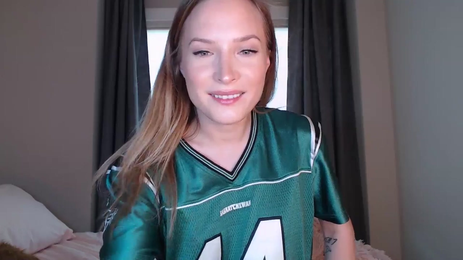 Gallery image thumbnail from AlexisWildest's myfreecams stream on, 06/06/2025, 04:15 image 6 of 20