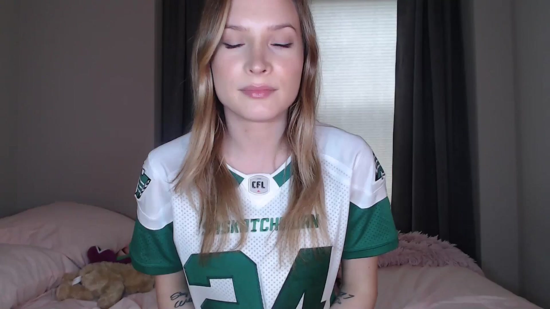 Gallery image thumbnail from AlexisWildest's myfreecams stream on, 06/21/2025, 01:35 image 15 of 20