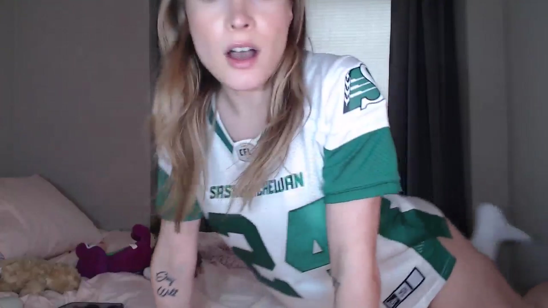 Gallery image thumbnail from AlexisWildest's myfreecams stream on, 06/21/2025, 02:42 image 2 of 20