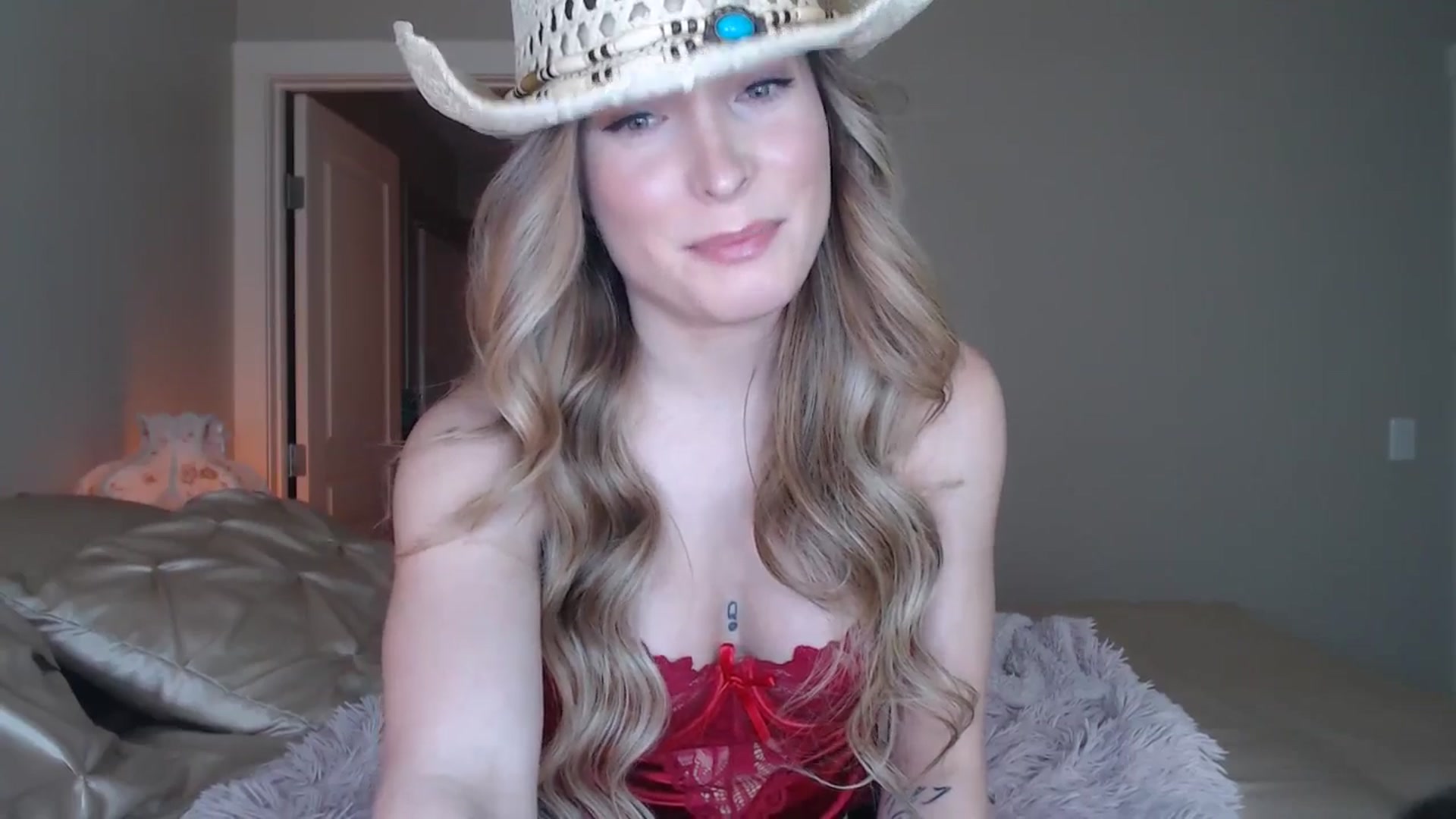 Gallery image thumbnail from AlexisWildest's myfreecams stream on, 06/21/2025, 21:58 image 13 of 20