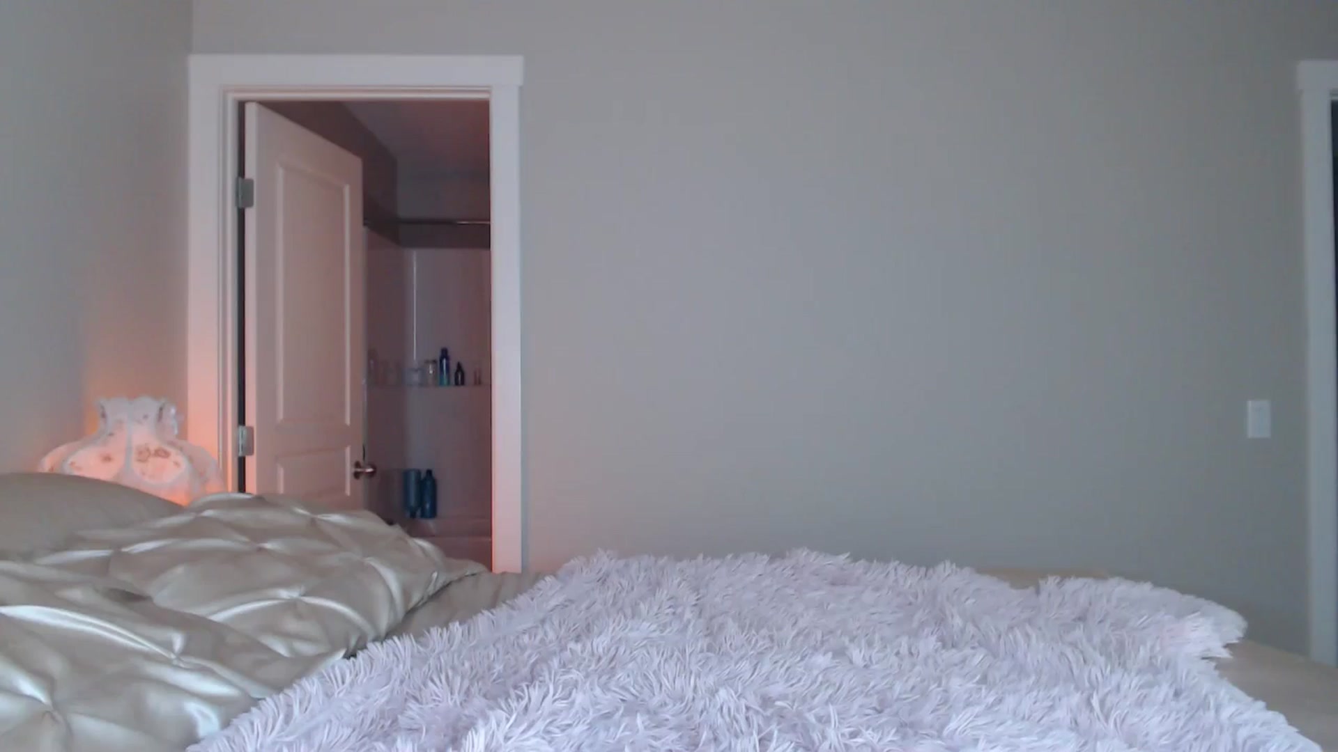 Gallery image thumbnail from AlexisWildest's myfreecams stream on, 06/21/2025, 21:58 image 5 of 20