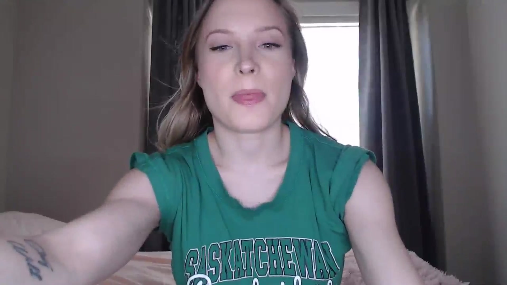 Gallery image thumbnail from AlexisWildest's myfreecams stream on, 06/29/2025, 24:02 image 13 of 20