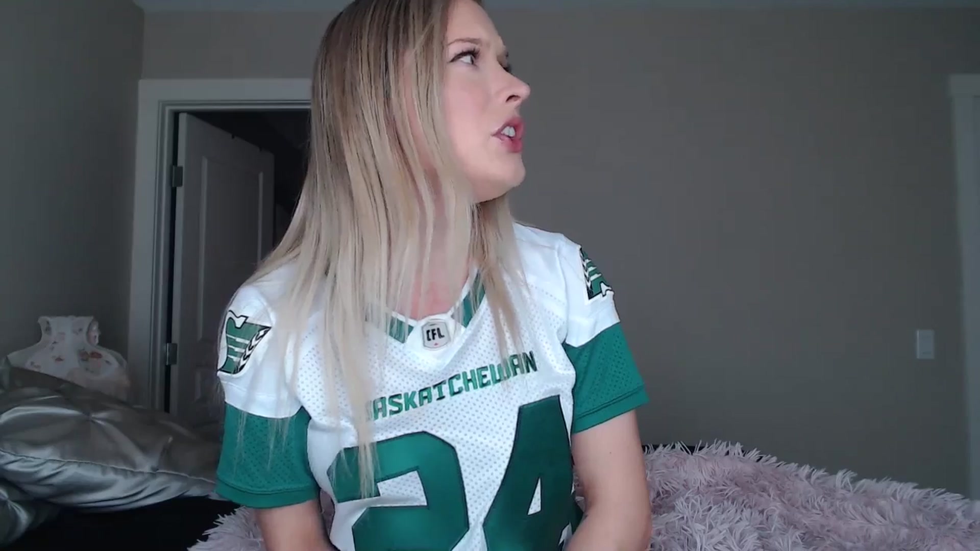 Gallery image thumbnail from AlexisWildest's myfreecams stream on, 07/13/2025, 24:37 image 2 of 20