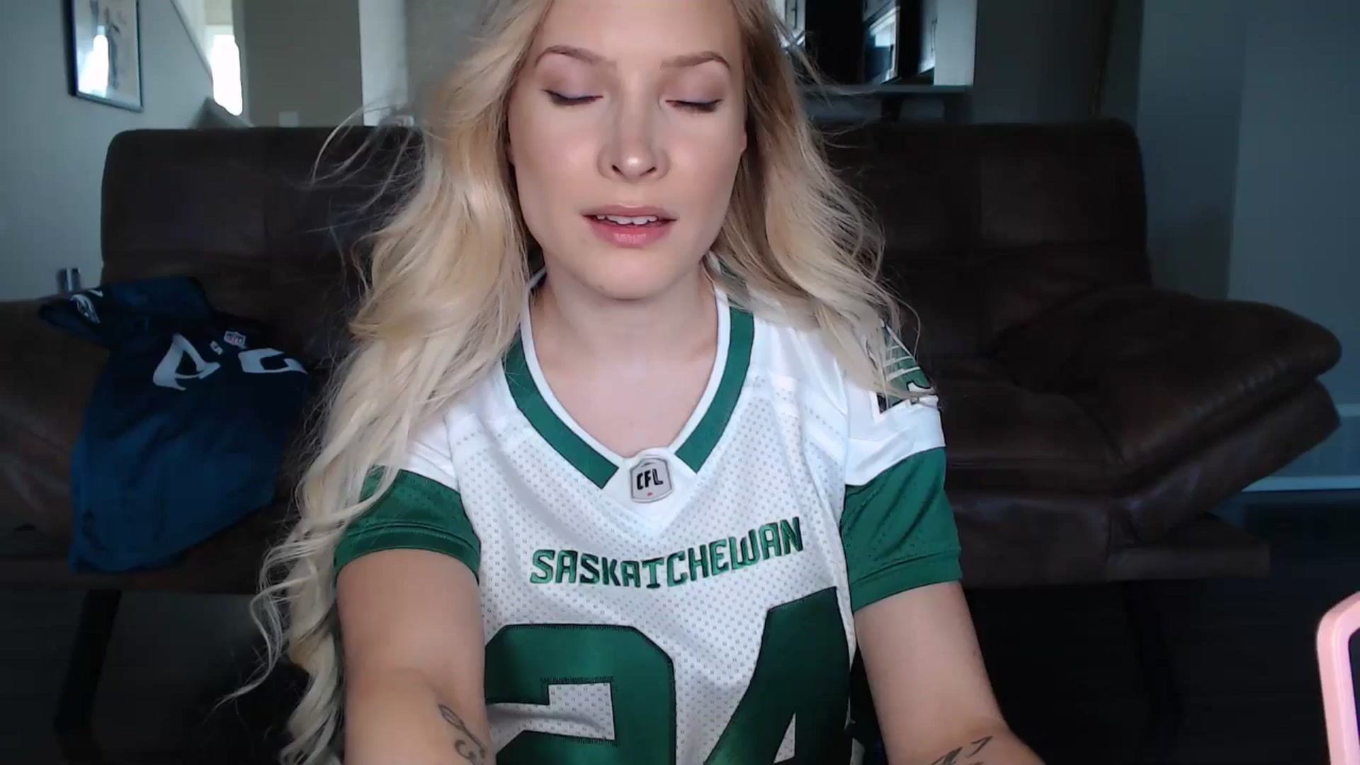 Gallery image thumbnail from AlexisWildest's myfreecams stream on, 08/03/2025, 24:50 image 19 of 20