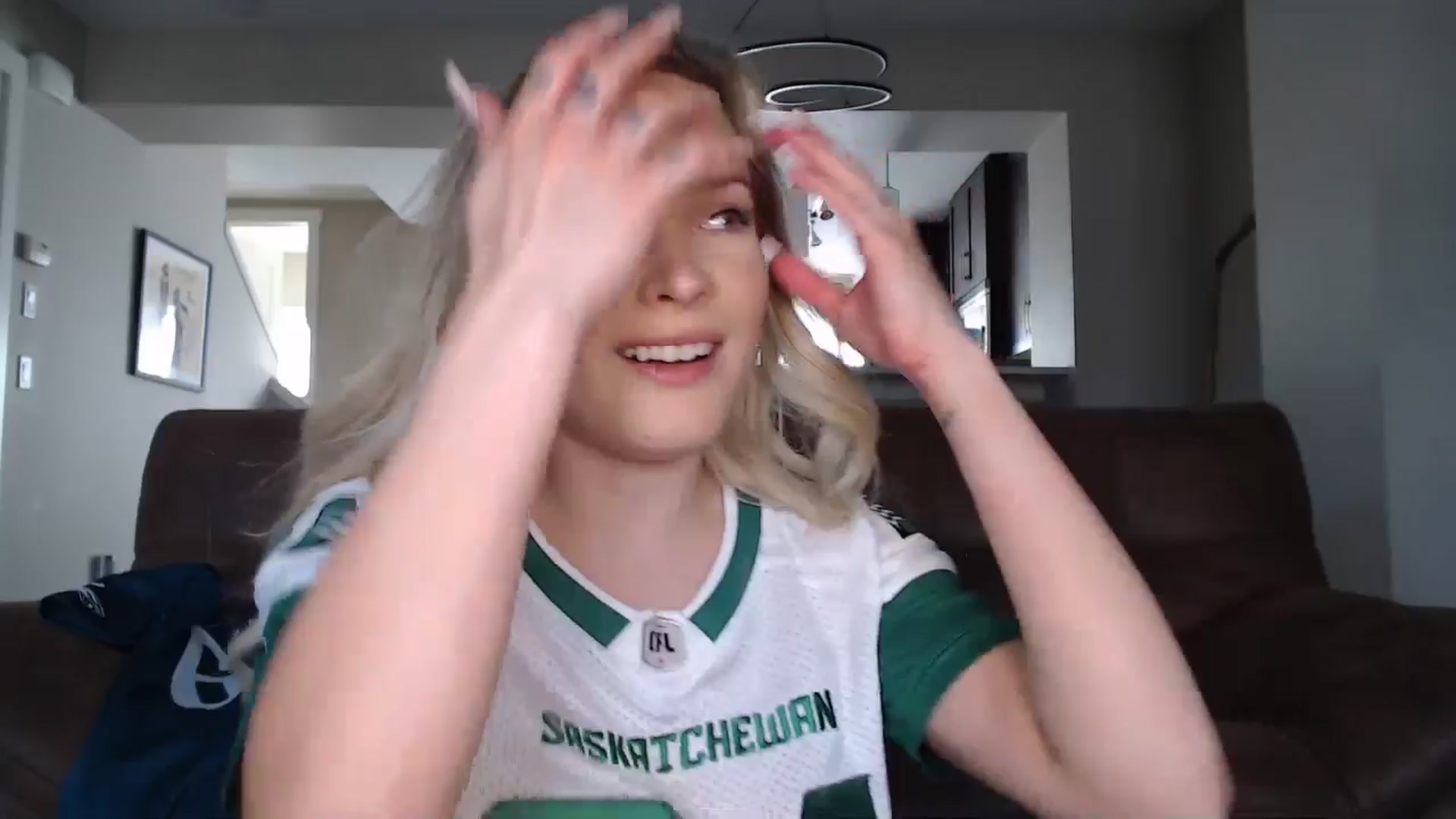 Gallery image thumbnail from AlexisWildest's myfreecams stream on, 08/03/2025, 24:50 image 4 of 20