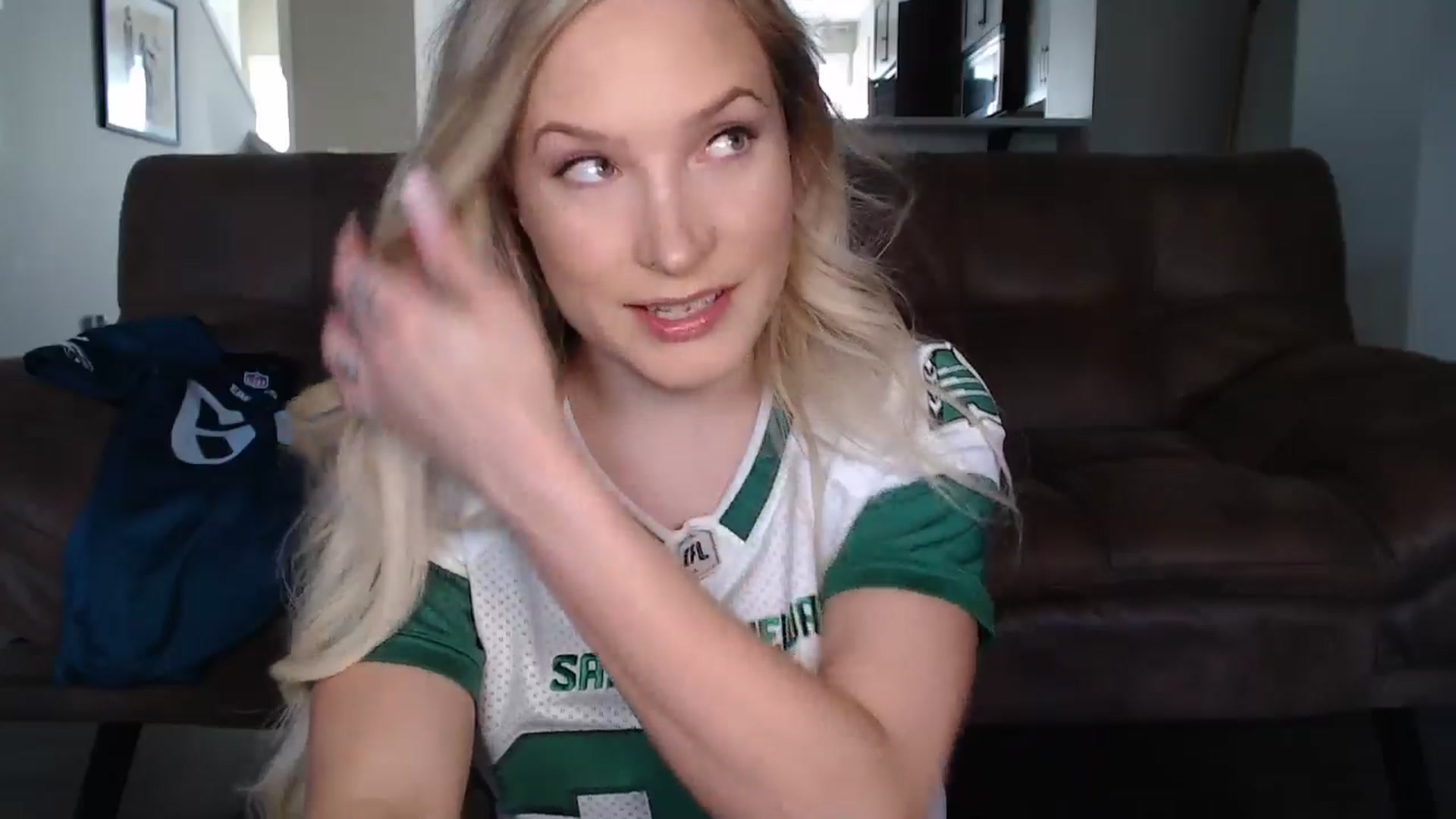 Gallery image thumbnail from AlexisWildest's myfreecams stream on, 08/03/2025, 03:31 image 3 of 20