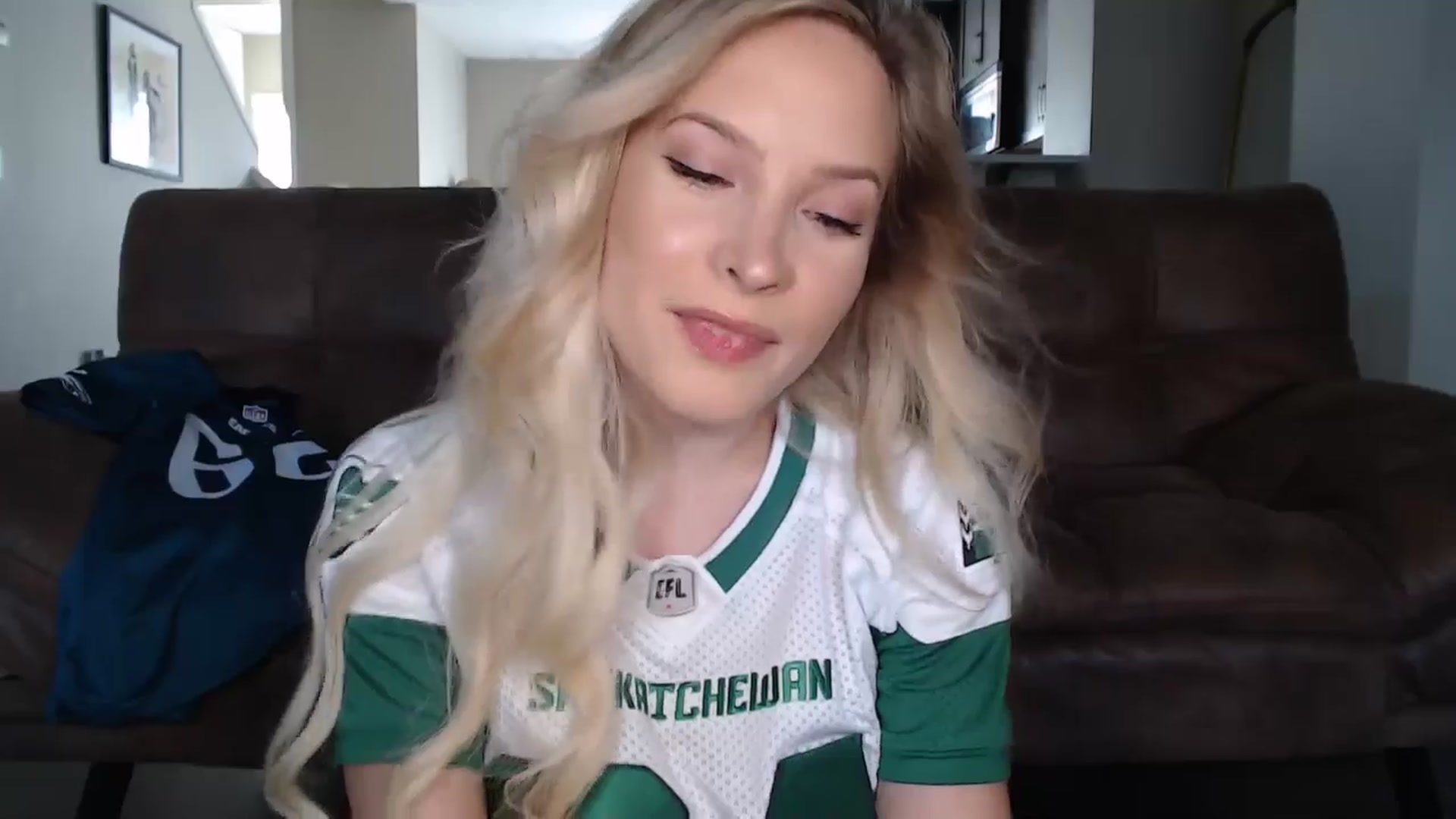 Gallery image thumbnail from AlexisWildest's myfreecams stream on, 08/03/2025, 03:31 image 2 of 20
