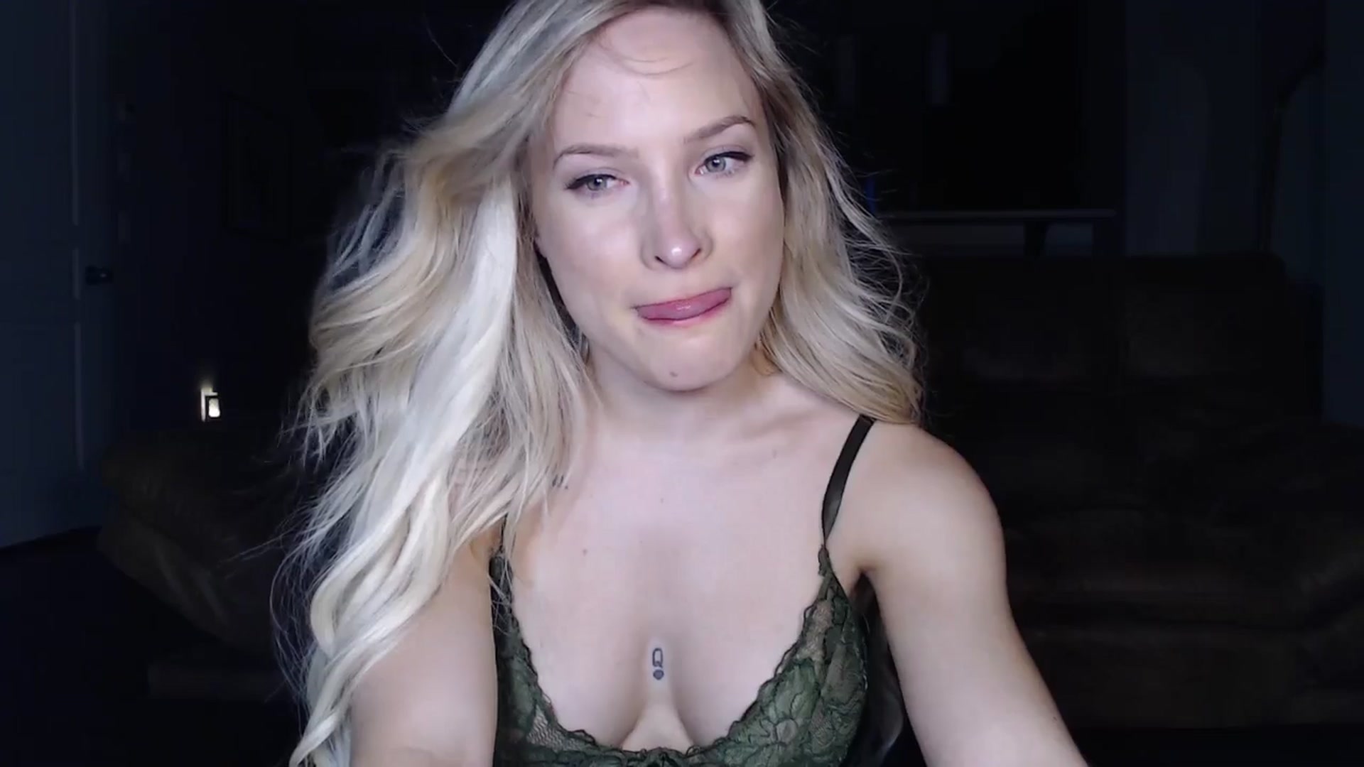Gallery image thumbnail from AlexisWildest's myfreecams stream on, 08/03/2025, 05:21 image 14 of 20