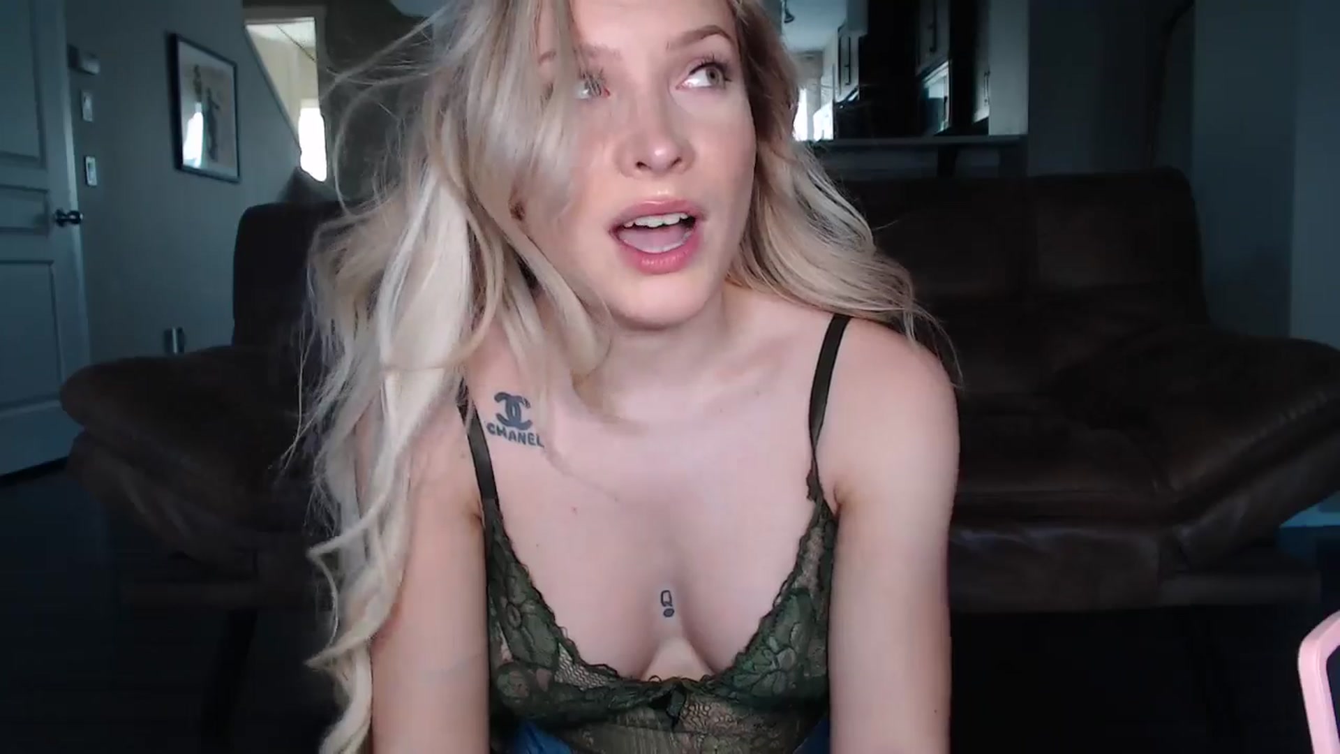 Gallery image thumbnail from AlexisWildest's myfreecams stream on, 08/03/2025, 05:21 image 5 of 20