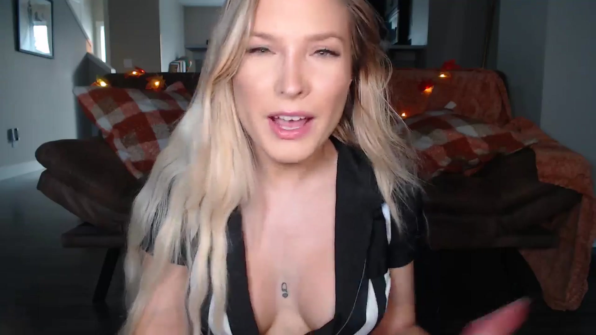 Gallery image thumbnail from AlexisWildest's myfreecams stream on, 09/09/2025, 01:19 image 13 of 20