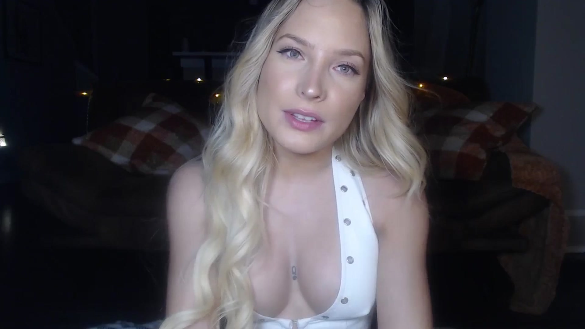 Gallery image thumbnail from AlexisWildest's myfreecams stream on, 09/11/2025, 04:33 image 13 of 20