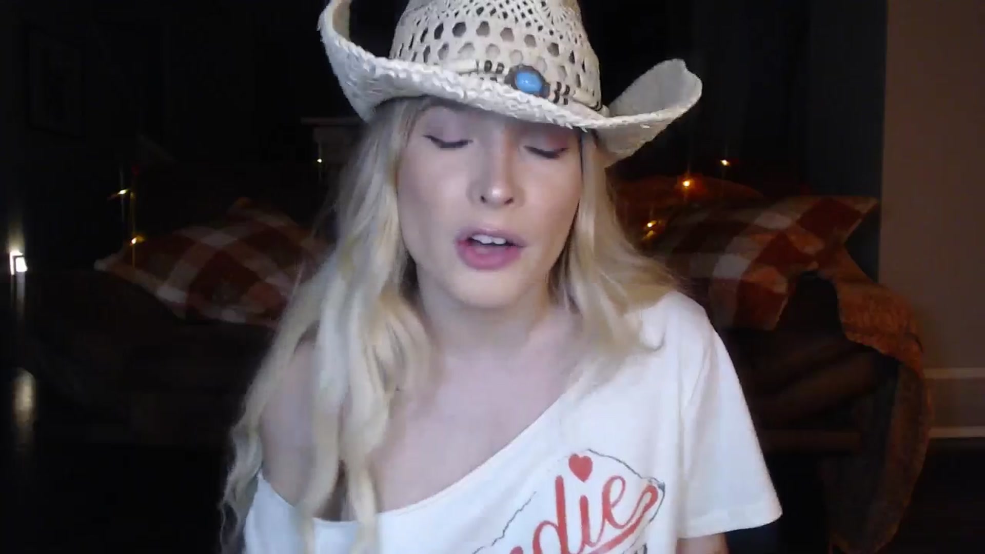 Gallery image thumbnail from AlexisWildest's myfreecams stream on, 09/13/2025, 04:20 image 6 of 20