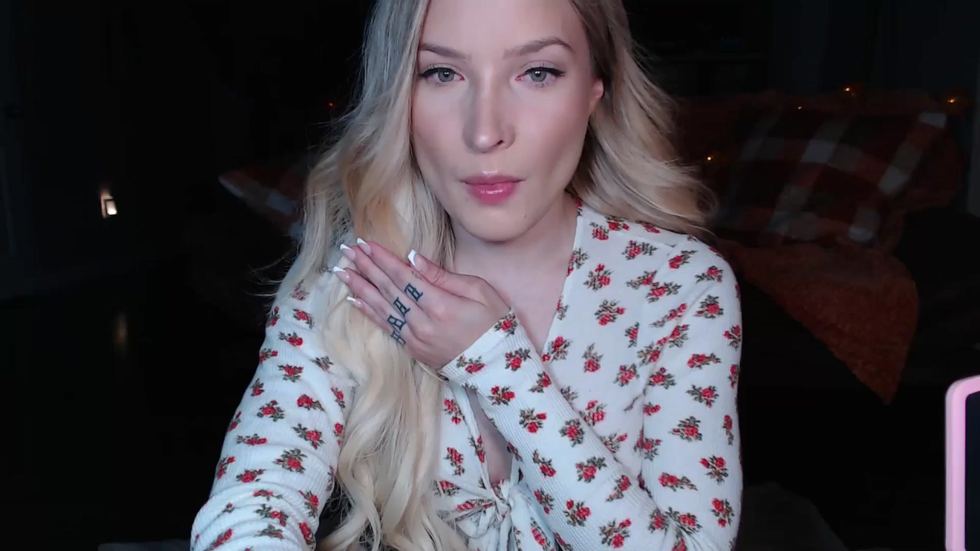 Gallery image thumbnail from AlexisWildest's myfreecams stream on, 09/20/2025, 03:54 image 8 of 20