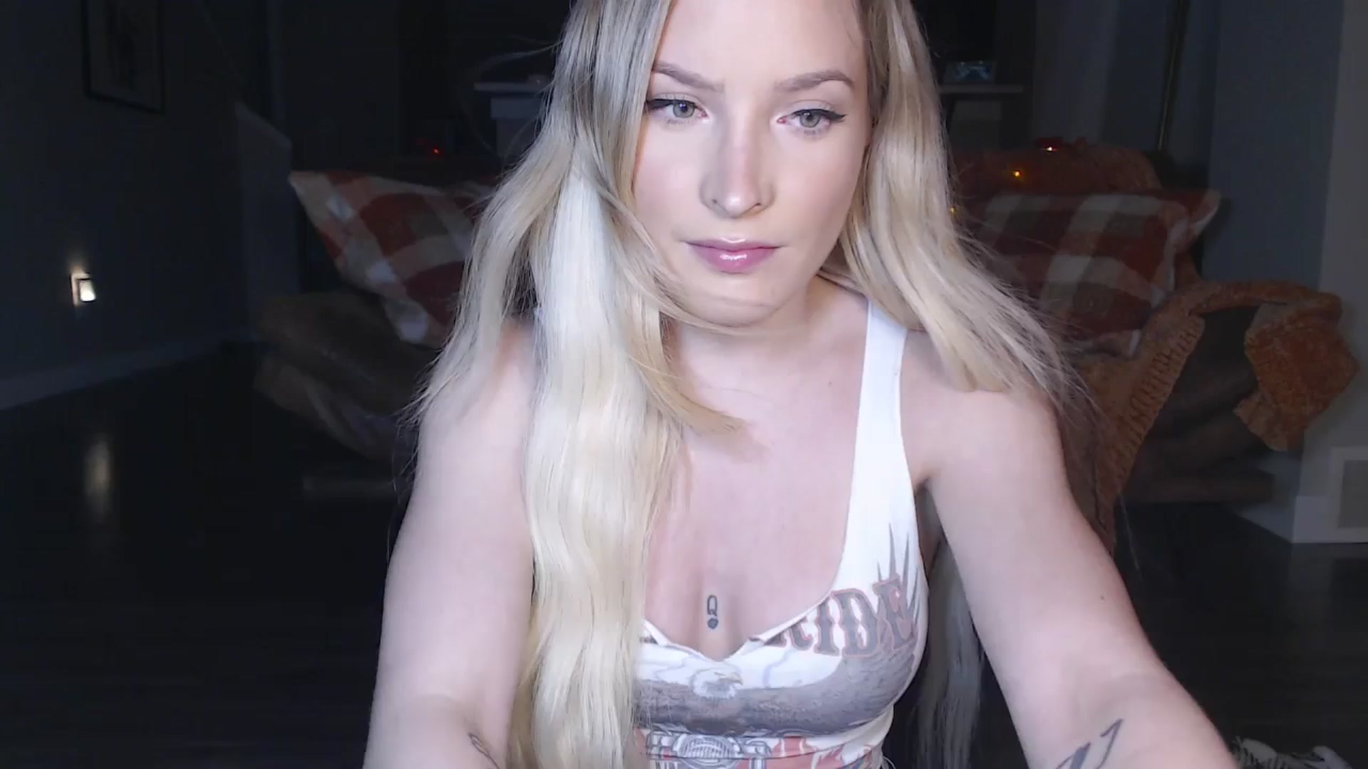 Gallery image thumbnail from AlexisWildest's myfreecams stream on, 09/25/2025, 03:06 image 19 of 20