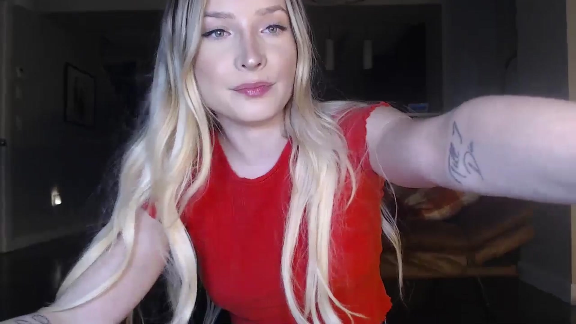 Gallery image thumbnail from AlexisWildest's myfreecams stream on, 09/30/2025, 04:10 image 8 of 20
