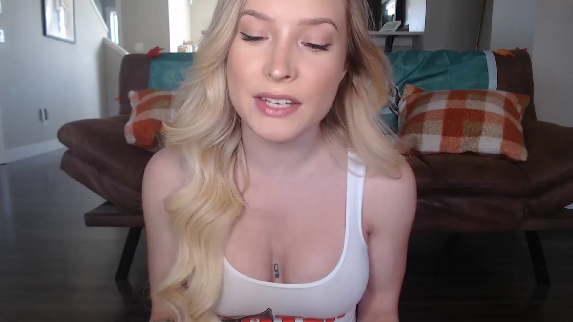 Gallery image thumbnail from AlexisWildest's myfreecams stream on, 10/19/2025, 20:56 image 5 of 20