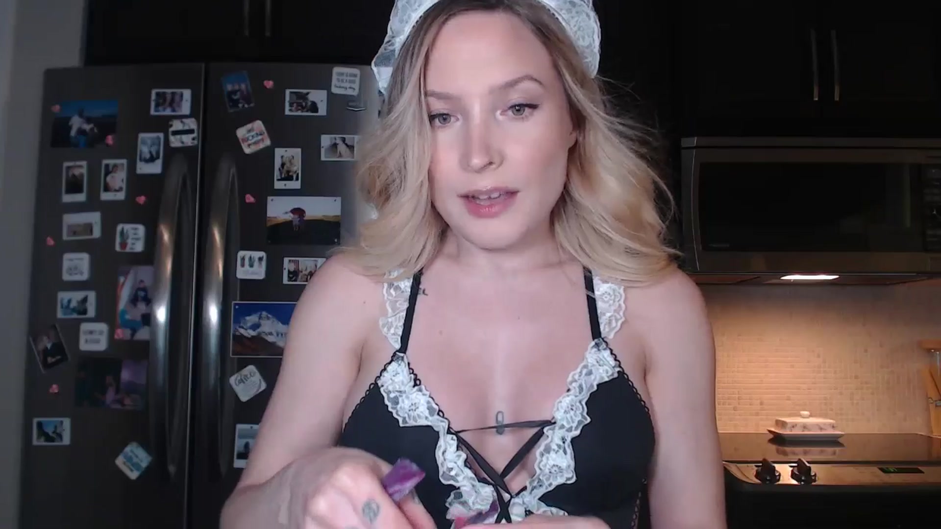 Gallery image thumbnail from AlexisWildest's myfreecams stream on, 10/24/2025, 04:10 image 7 of 20