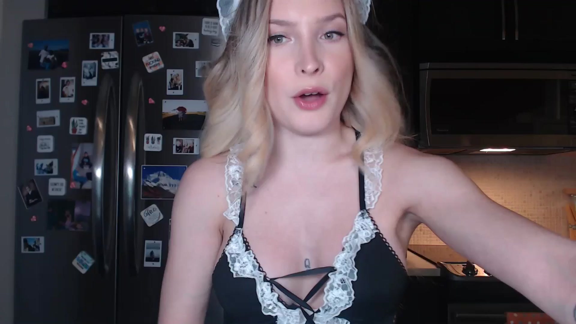 Gallery image thumbnail from AlexisWildest's myfreecams stream on, 10/24/2025, 04:10 image 1 of 20