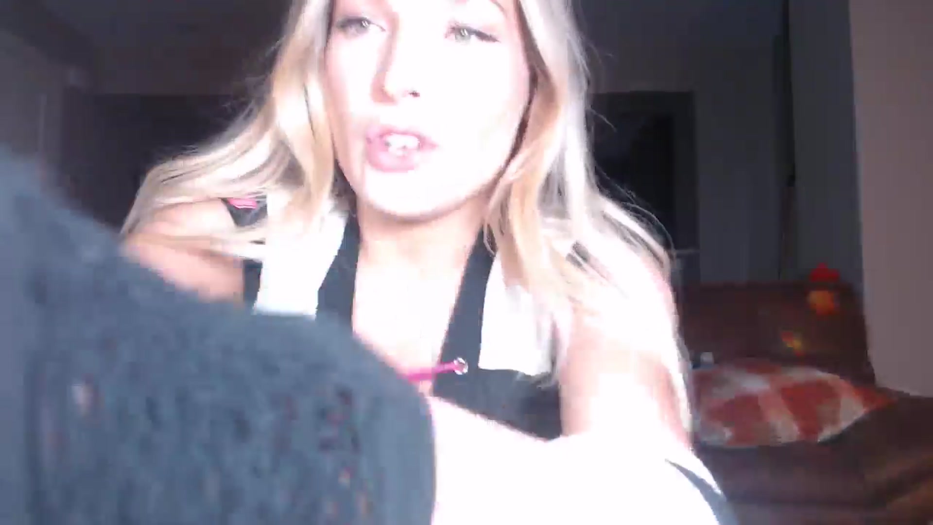 Gallery image thumbnail from AlexisWildest's myfreecams stream on, 10/26/2025, 04:05 image 9 of 20
