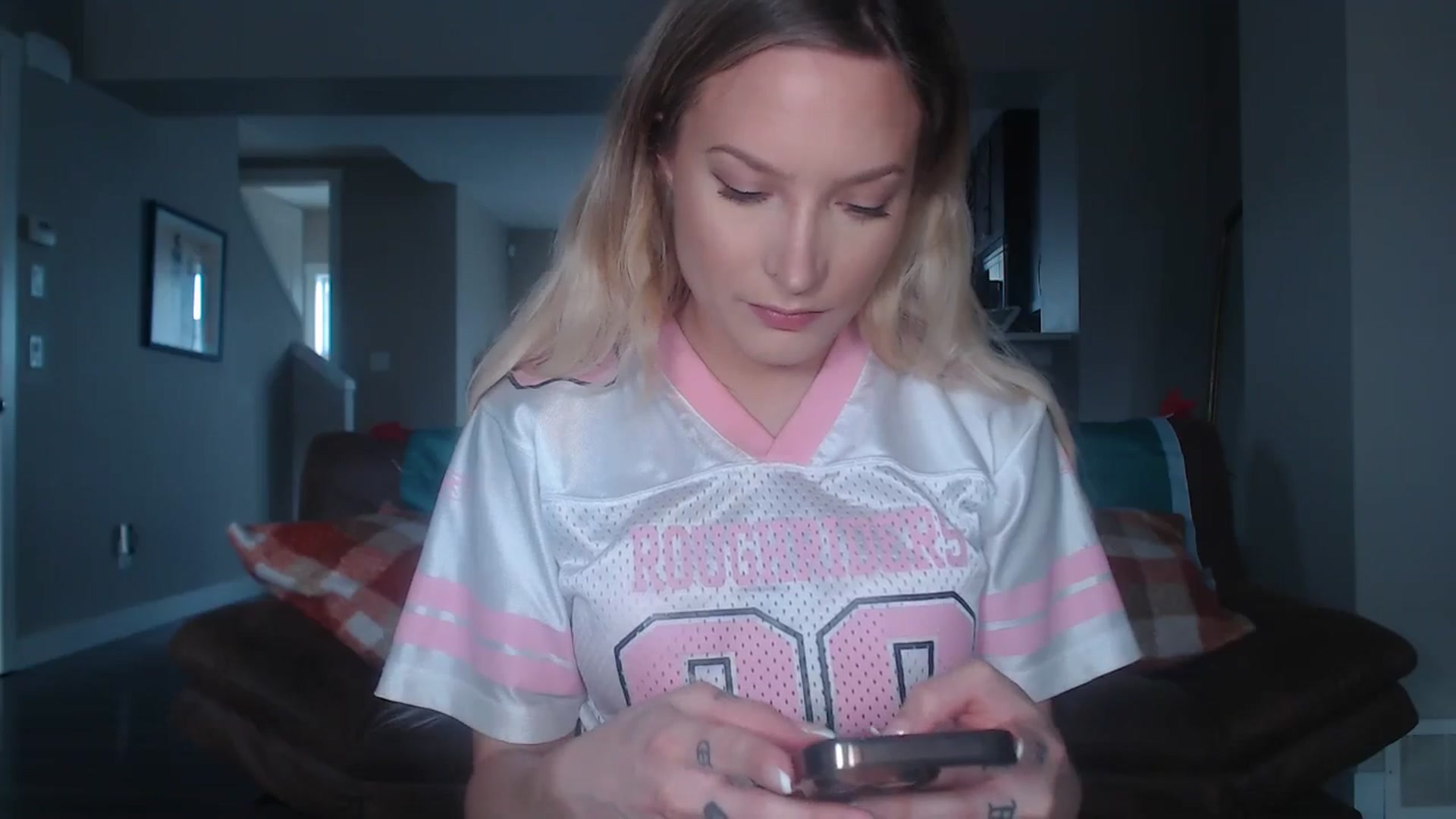 Gallery image thumbnail from AlexisWildest's myfreecams stream on, 11/01/2025, 19:28 image 3 of 20
