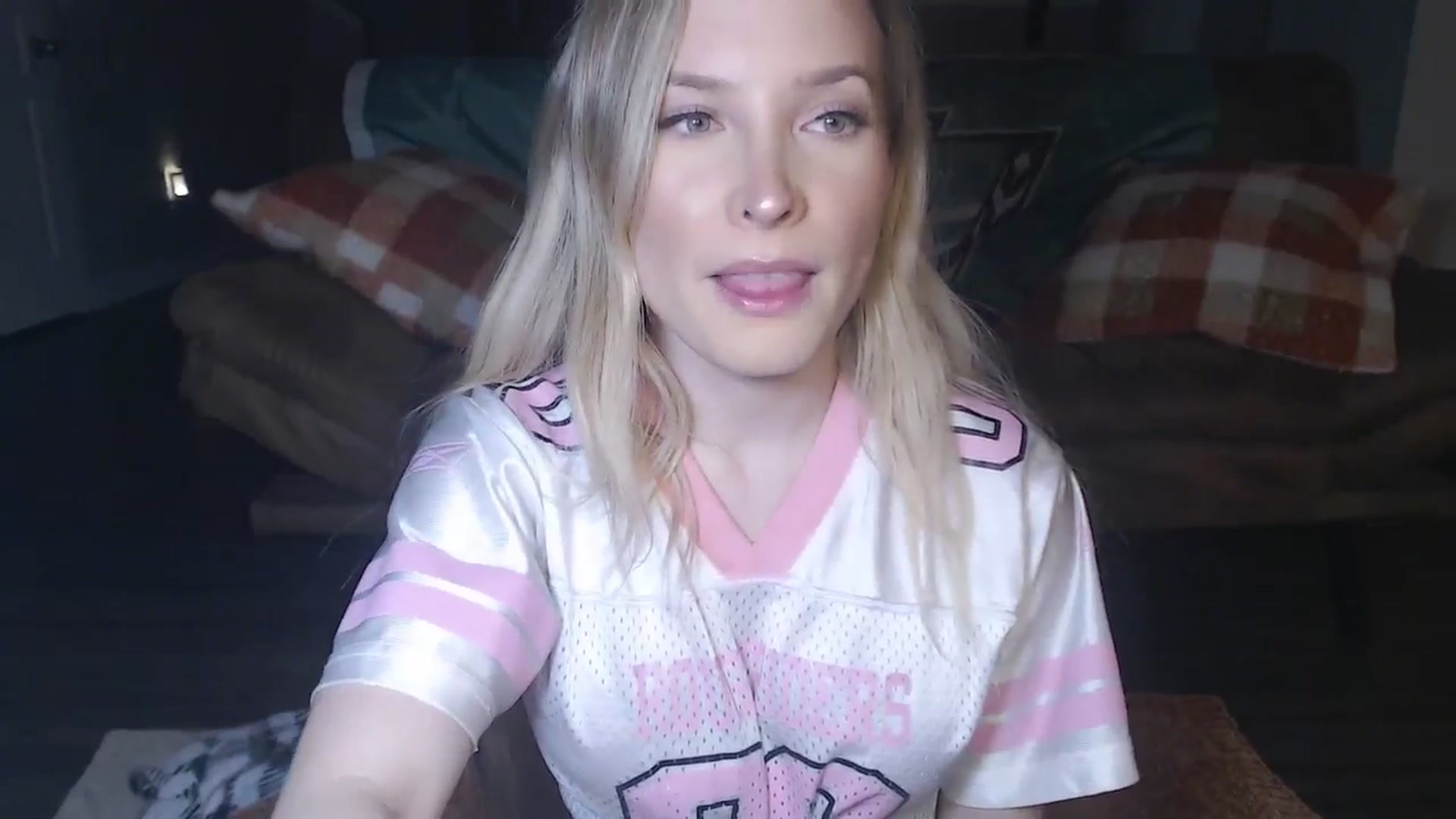 Gallery image thumbnail from AlexisWildest's myfreecams stream on, 11/12/2025, 05:12 image 6 of 20