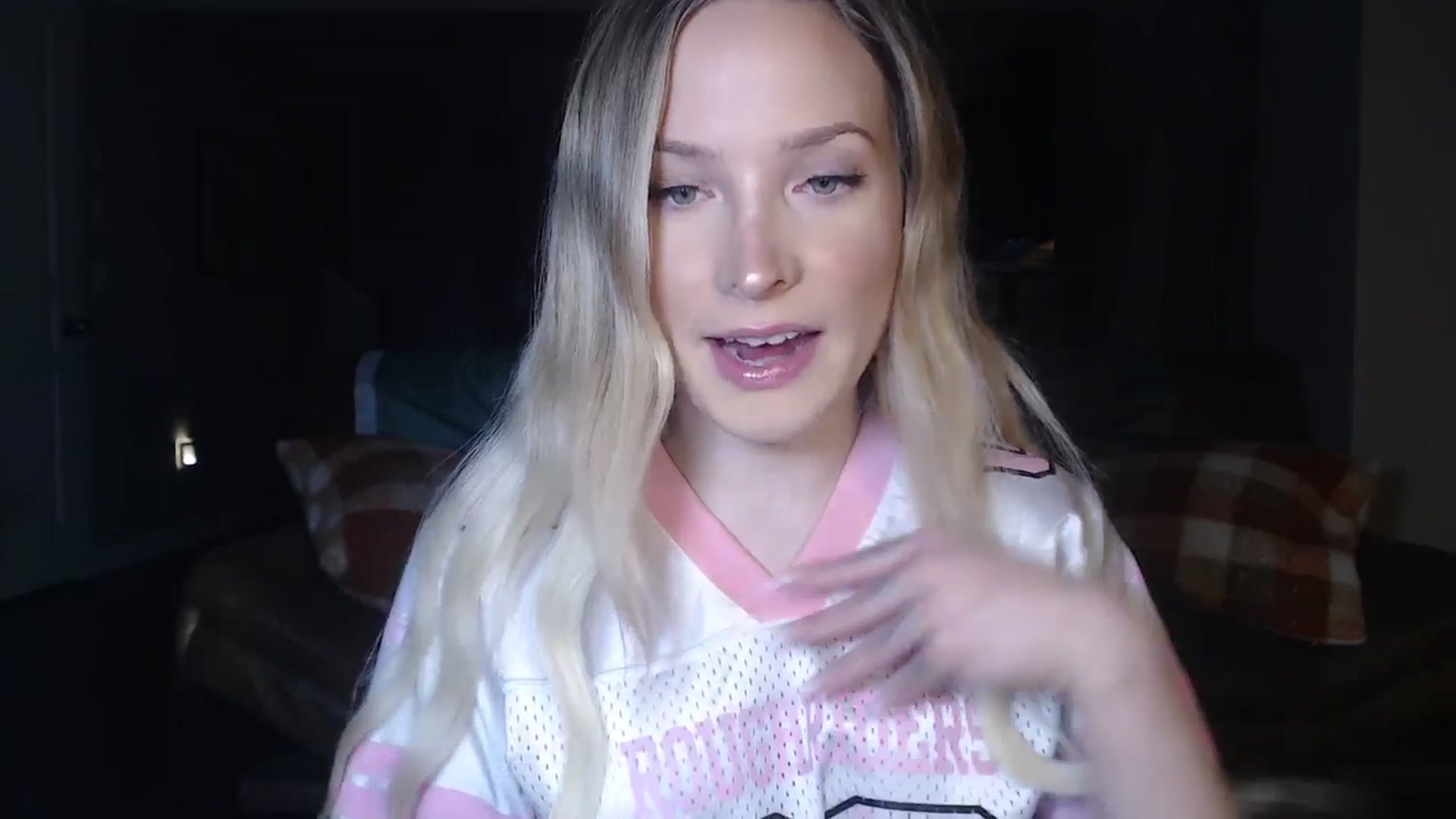 Gallery image thumbnail from AlexisWildest's myfreecams stream on, 11/12/2025, 05:12 image 4 of 20