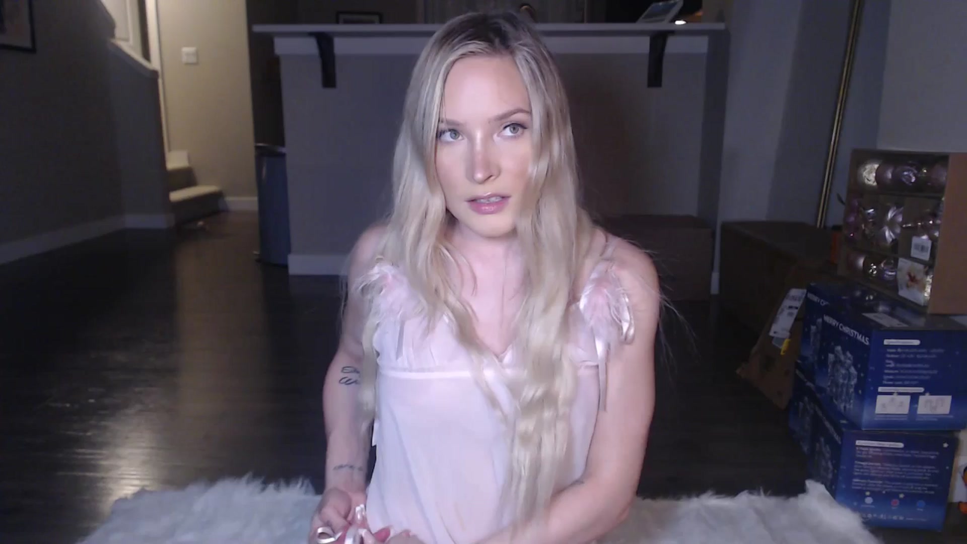 Gallery image thumbnail from AlexisWildest's myfreecams stream on, 11/26/2025, 02:31 image 1 of 20