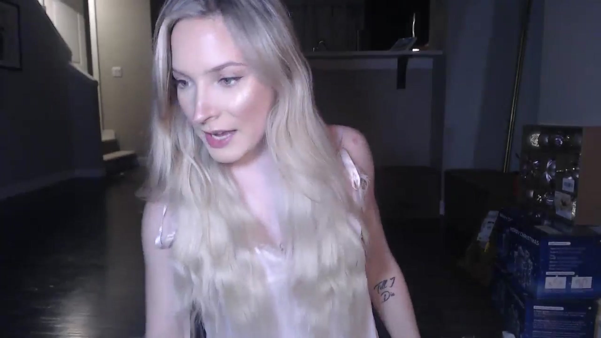 Gallery image thumbnail from AlexisWildest's myfreecams stream on, 11/26/2025, 02:31 image 3 of 20