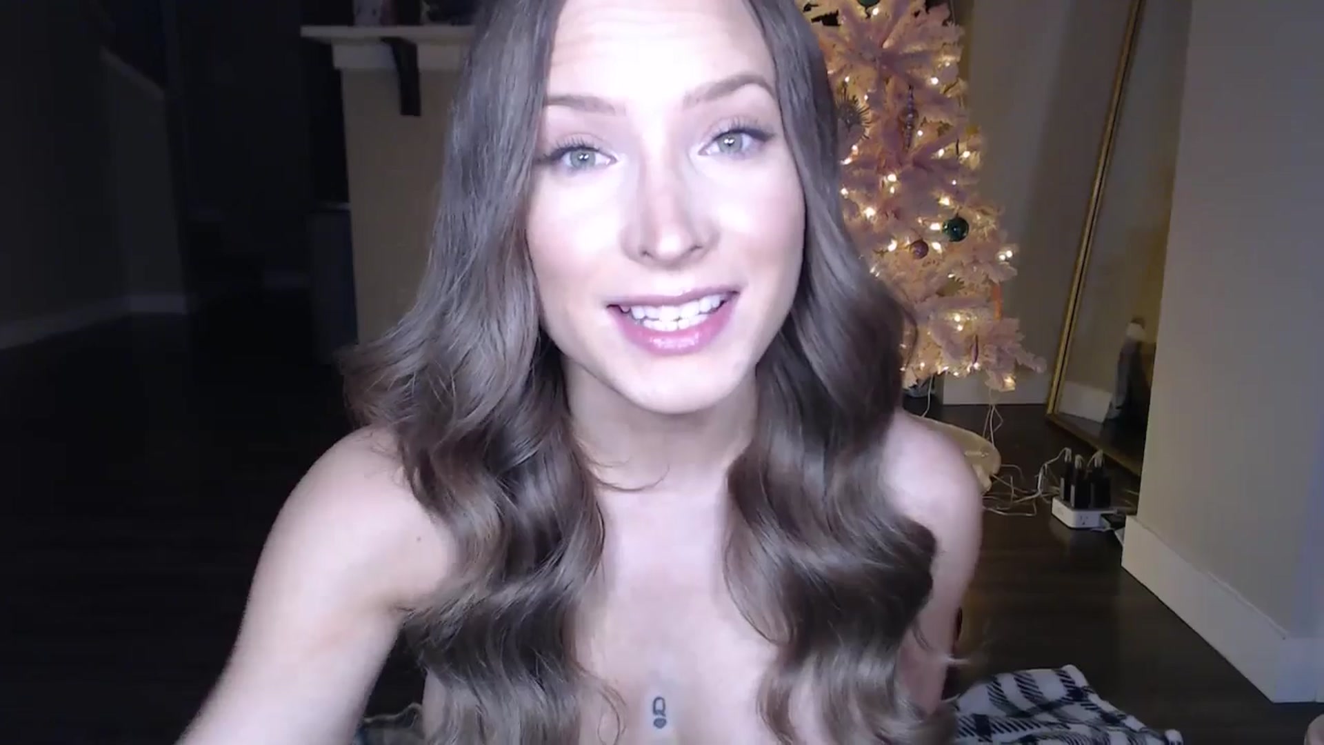 Gallery image thumbnail from AlexisWildest's myfreecams stream on, 12/21/2025, 01:06 image 4 of 20