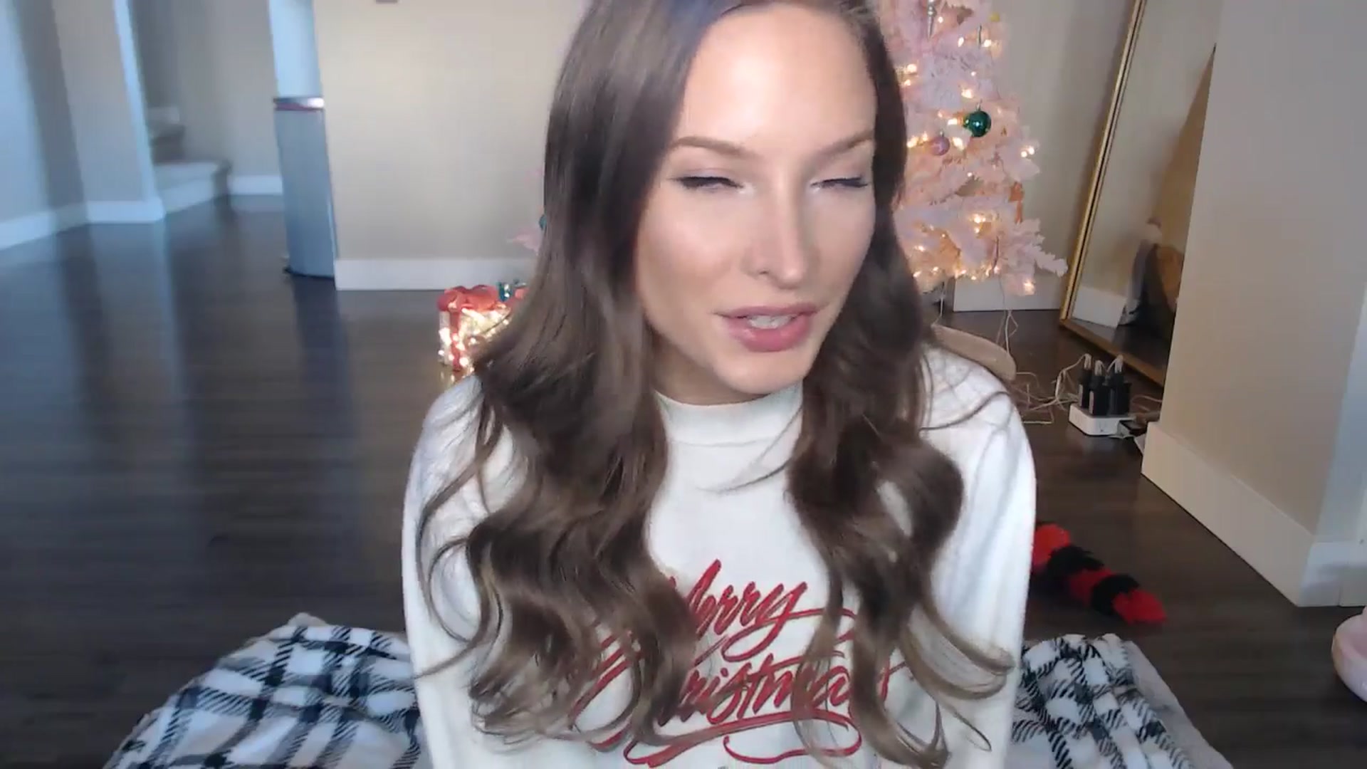Gallery image thumbnail from AlexisWildest's myfreecams stream on, 12/21/2025, 21:22 image 10 of 20