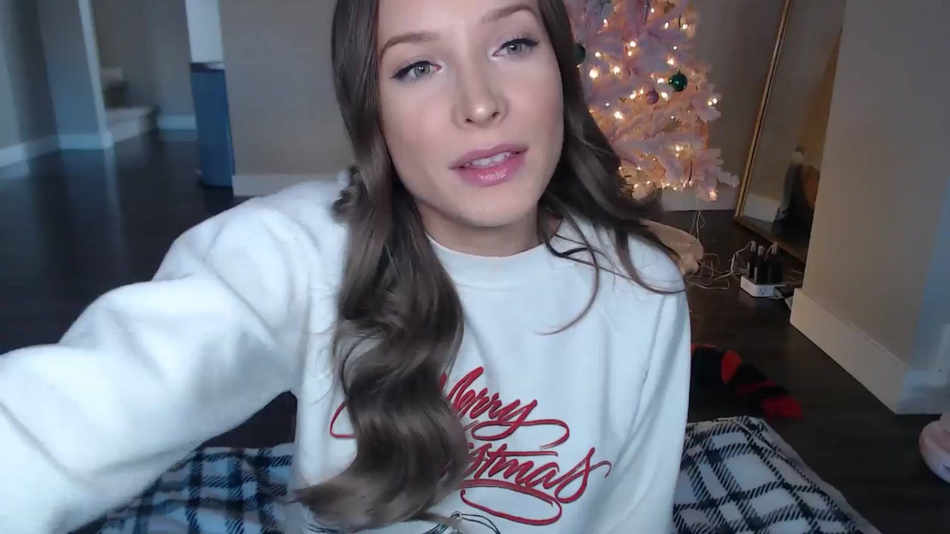 Gallery image thumbnail from AlexisWildest's myfreecams stream on, 12/21/2025, 23:27 image 13 of 20