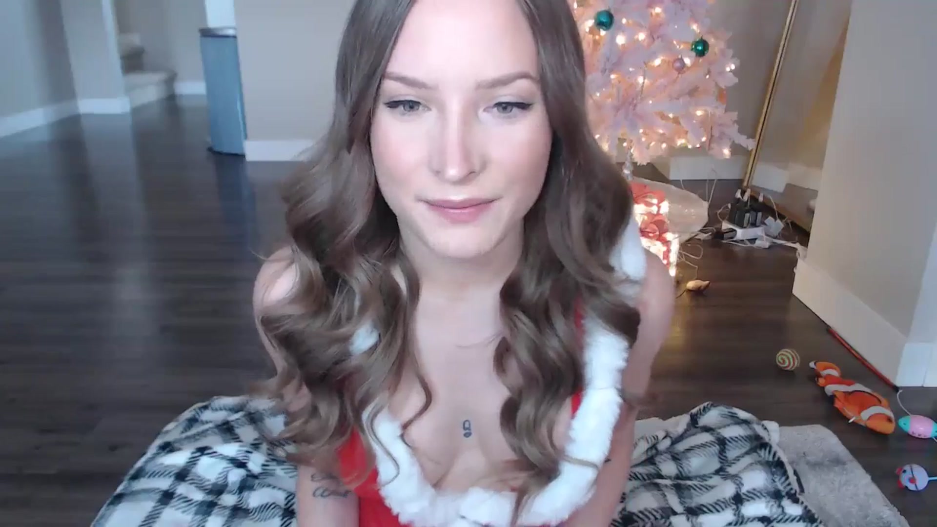 Gallery image thumbnail from AlexisWildest's myfreecams stream on, 12/25/2025, 21:12 image 6 of 20
