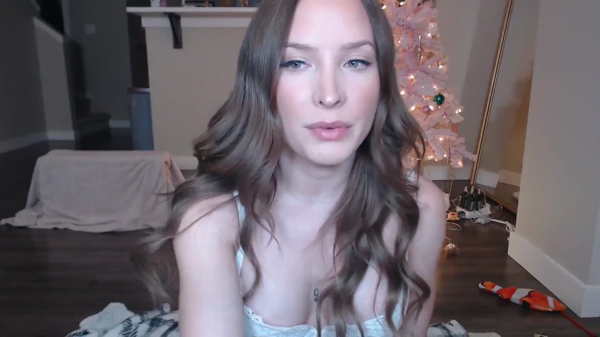 Gallery image thumbnail from AlexisWildest's myfreecams stream on, 12/27/2025, 04:00 image 12 of 20